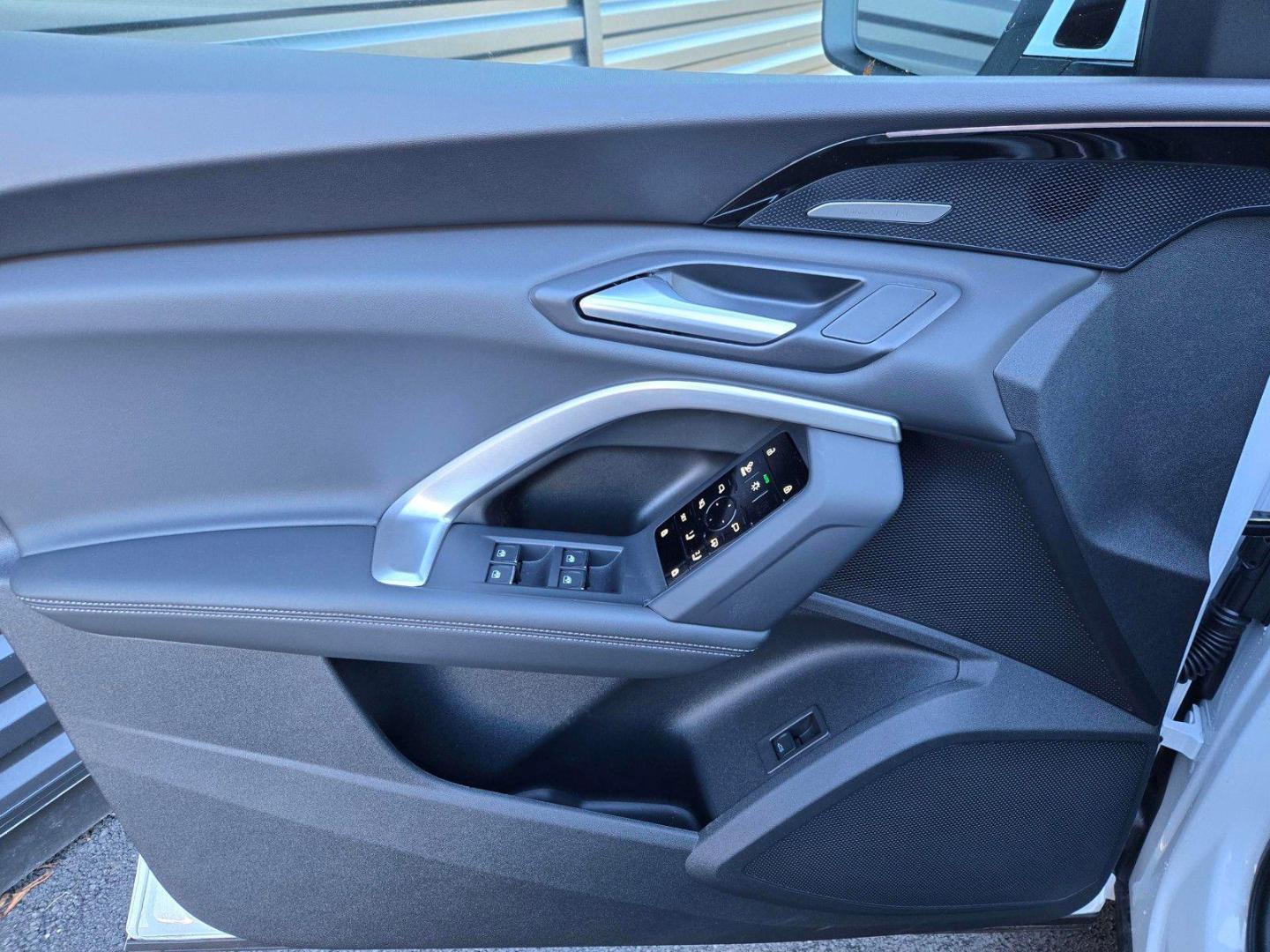 2025 Audi Q5 Premium Plus - Photo 17