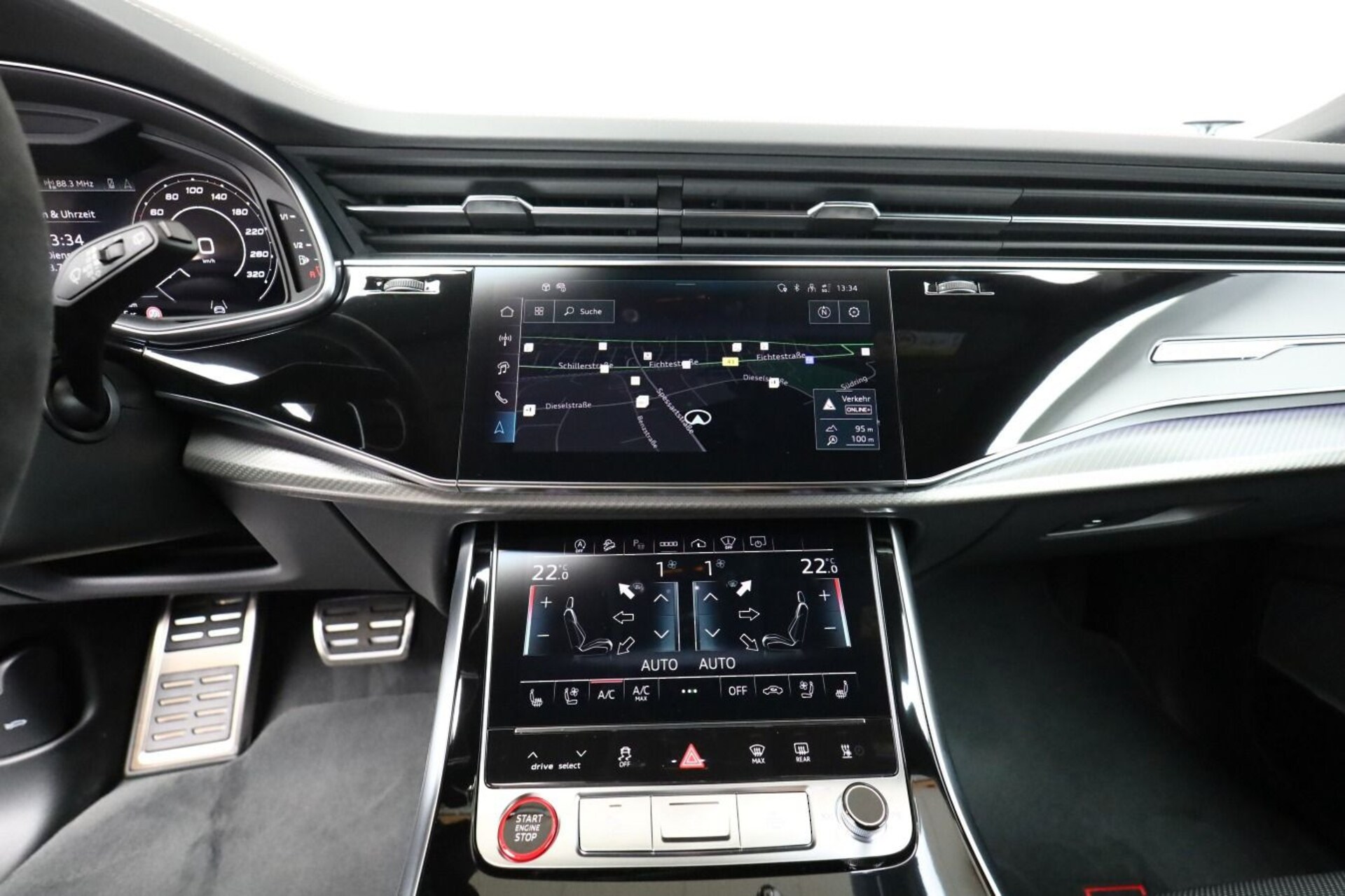 Audi RS Q8 SUV performance