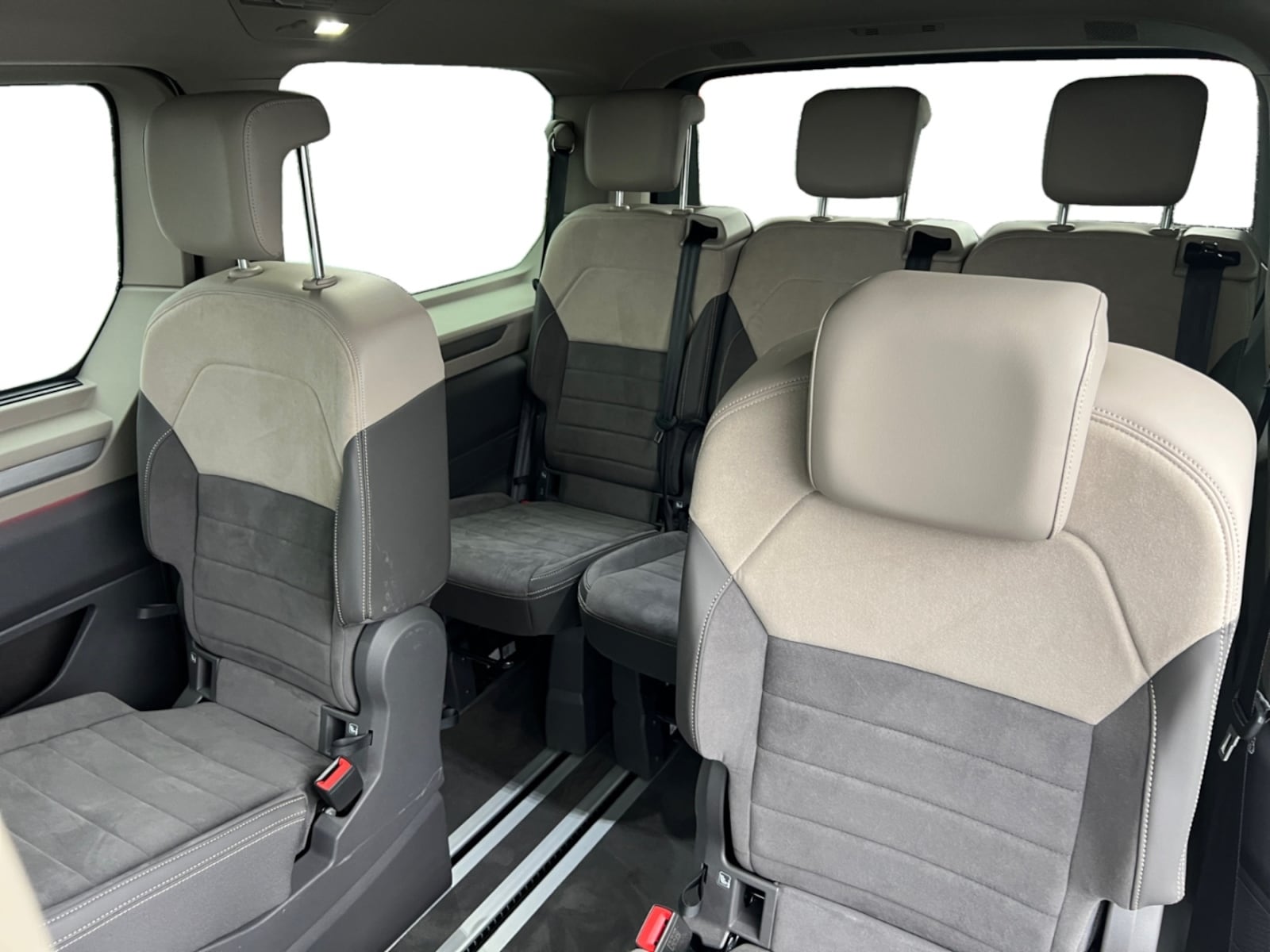 Volkswagen Multivan Langversion – Bild 13