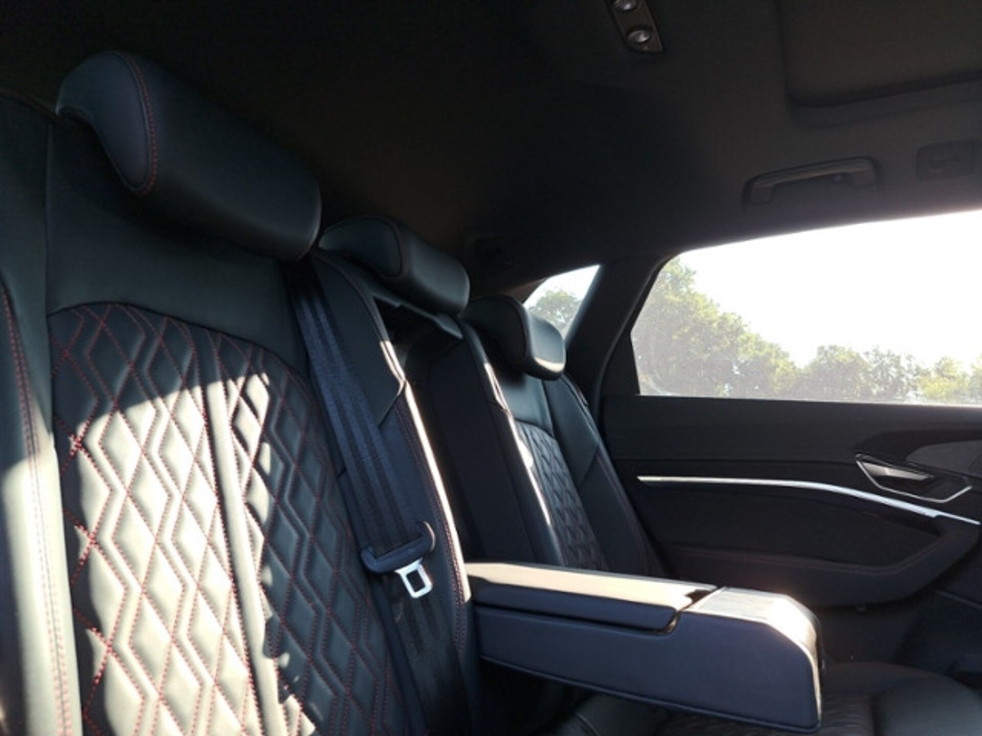 Audi Q8 e-tron S line
