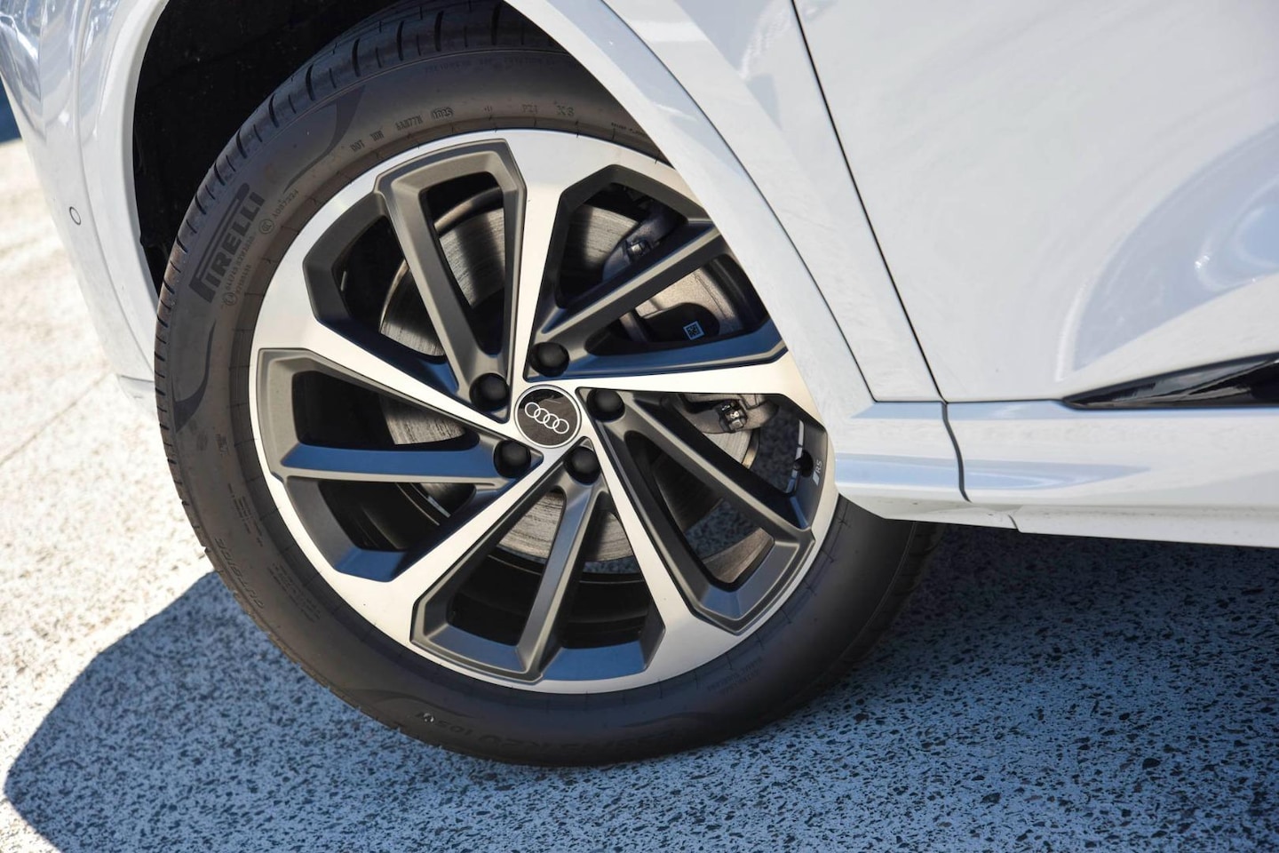 Image about Audi Q5 SUV TDI quattro 150 kW sport