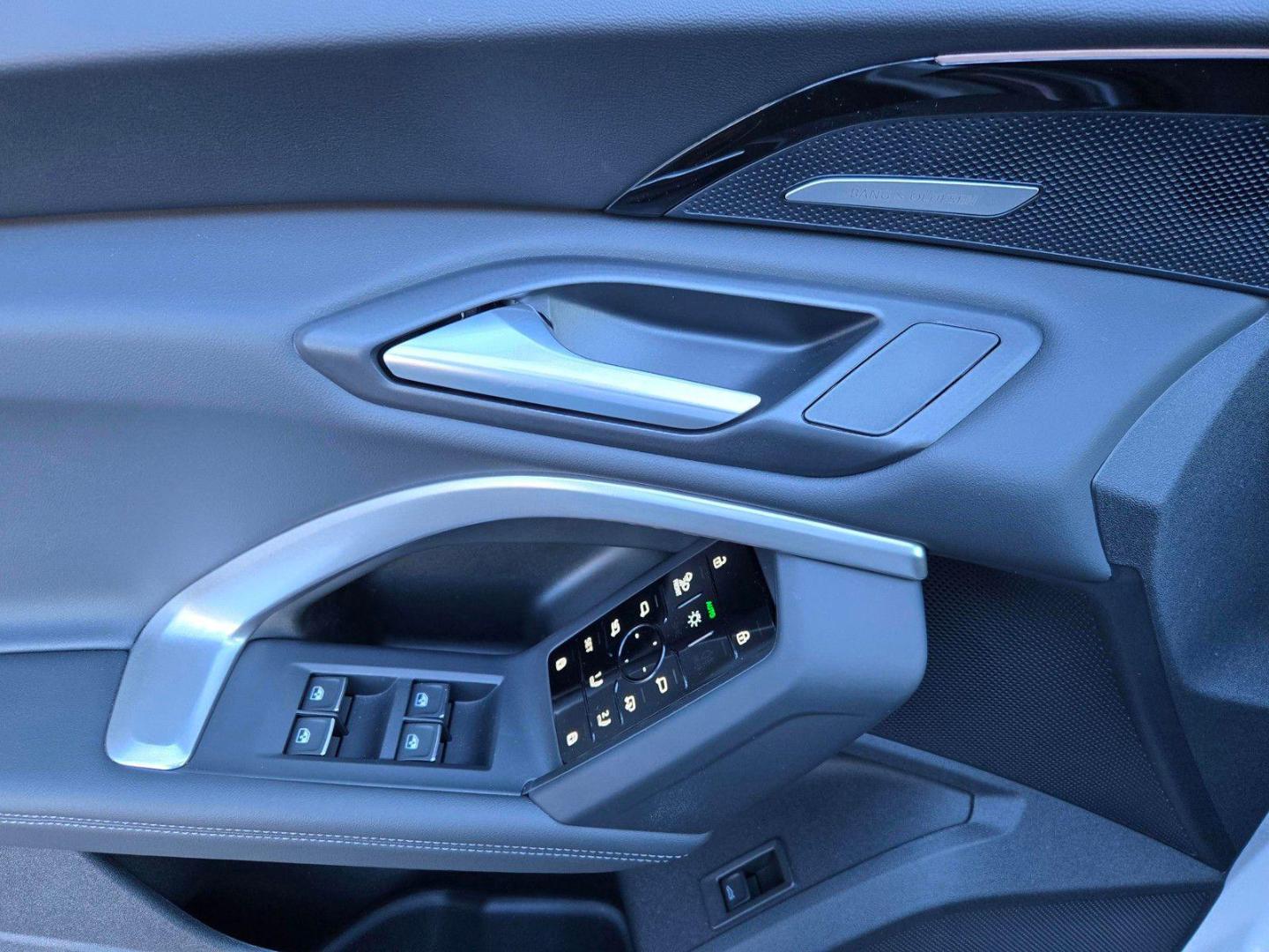2025 Audi Q5 Premium Plus - Photo 18