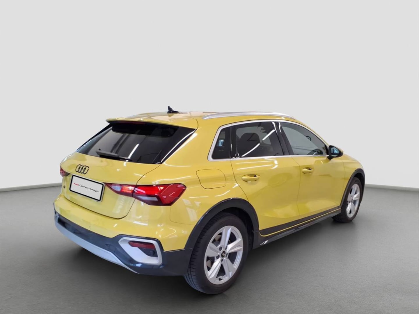 Bild über Audi A3 allstreet 35 TFSI S tronic - für weitere Informationen kontaktieren Sie den Audi Partner