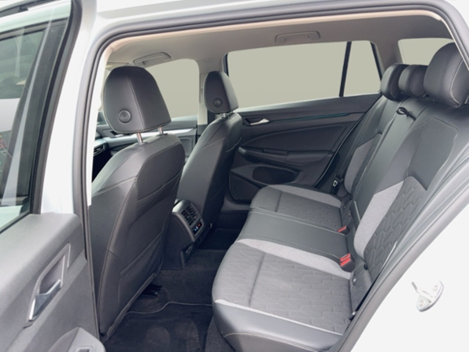 Volkswagen Golf Variant – Bild 12