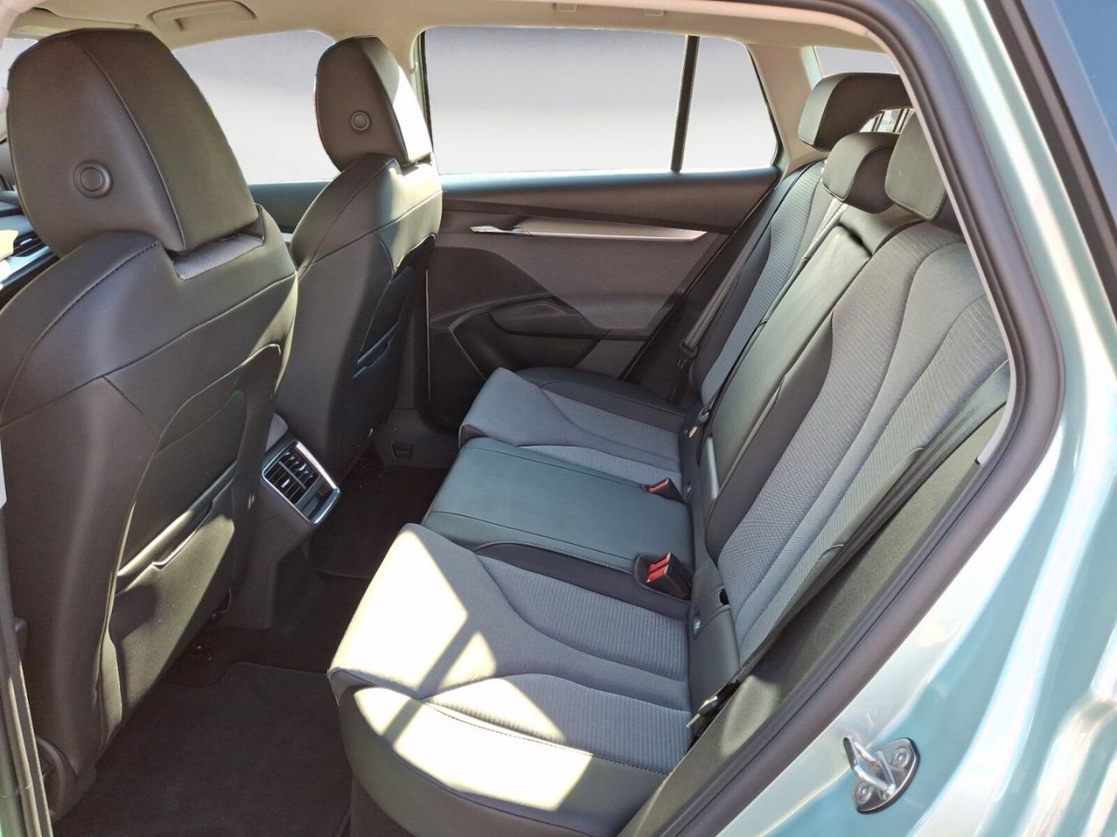 Škoda Enyaq – Bild 14