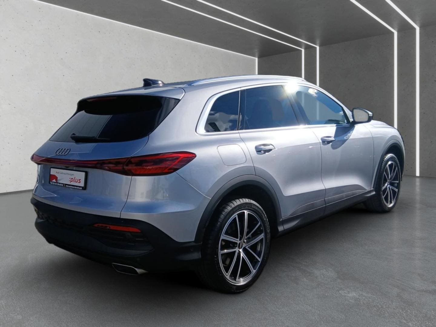 Bild über Audi Q5 SUV TFSI 150 kW S tronic - für weitere Informationen kontaktieren Sie den Audi Partner
