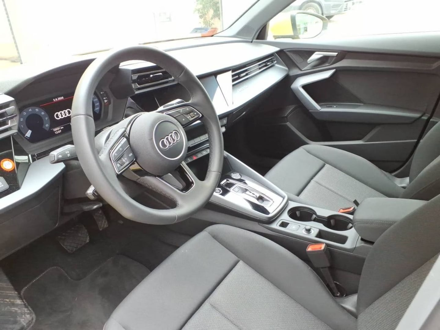Bild über Audi A3 allstreet 35 TFSI S tronic - für weitere Informationen kontaktieren Sie den Audi Partner