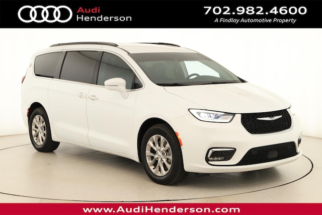 Photo of 2022 Chrysler Pacifica