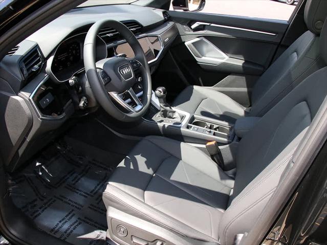 2025 AUDI Q3 - Image 12