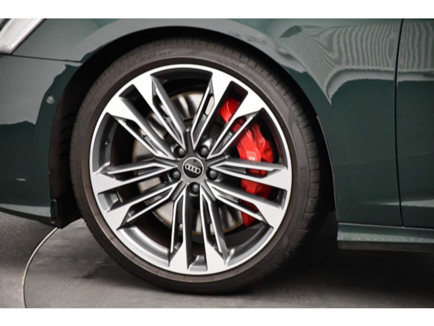 Bild über Audi S6 Avant TDI quattro tiptronic - für weitere Informationen kontaktieren Sie den Audi Partner