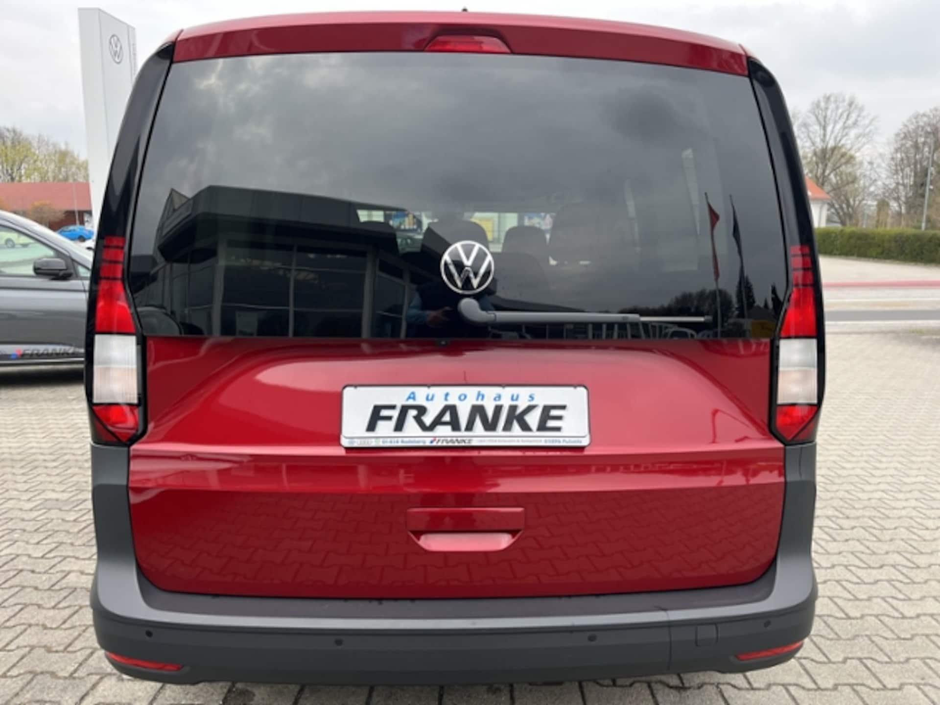 Volkswagen Caddy Basis-Modell