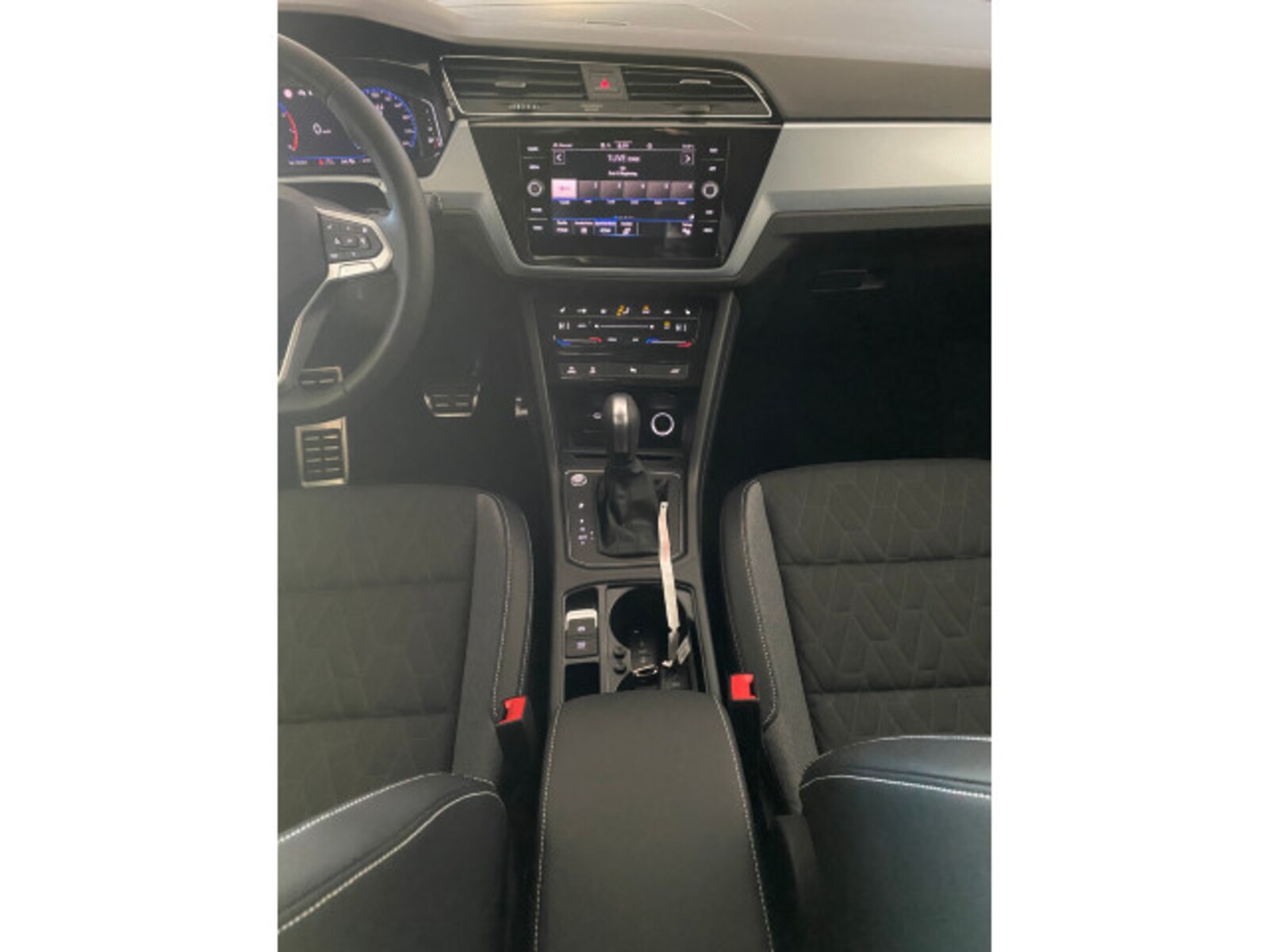 Volkswagen Touran – Bild 11