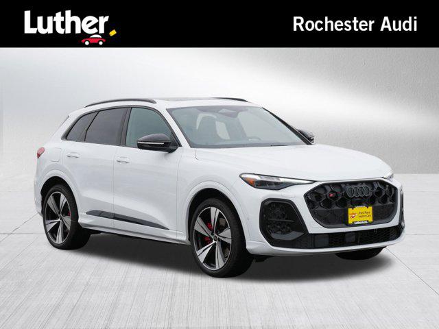 2025 Audi SQ5 Premium Plus's photo
