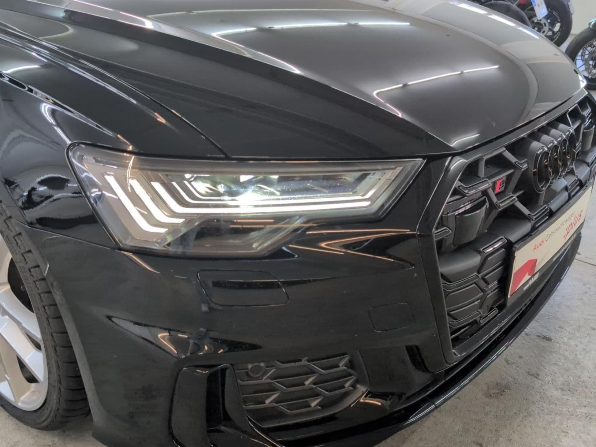 Audi S6 Avant