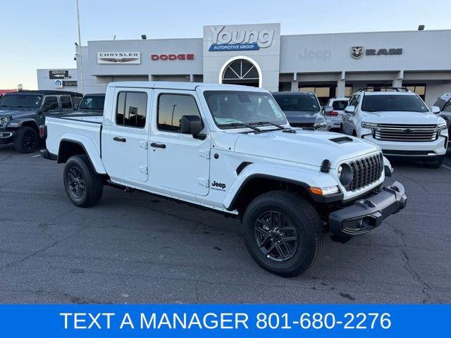 Photo of 2025 Jeep Gladiator 
