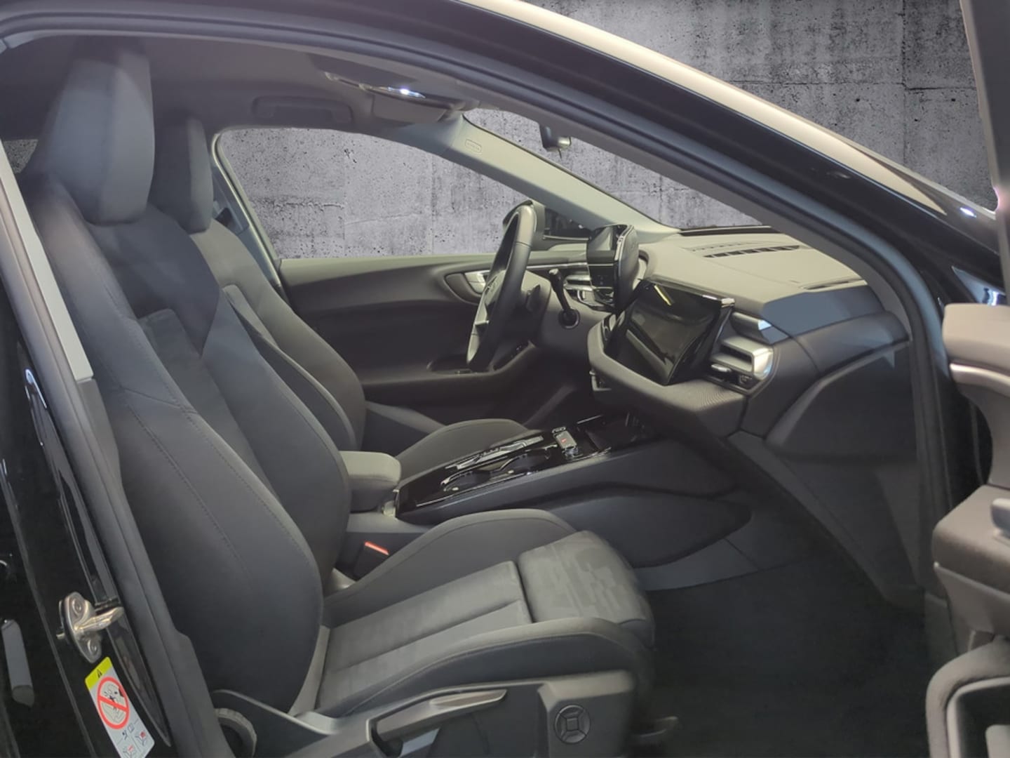 Bild über Audi A5 Avant TDI 150 kW S tronic - für weitere Informationen kontaktieren Sie den Audi Partner