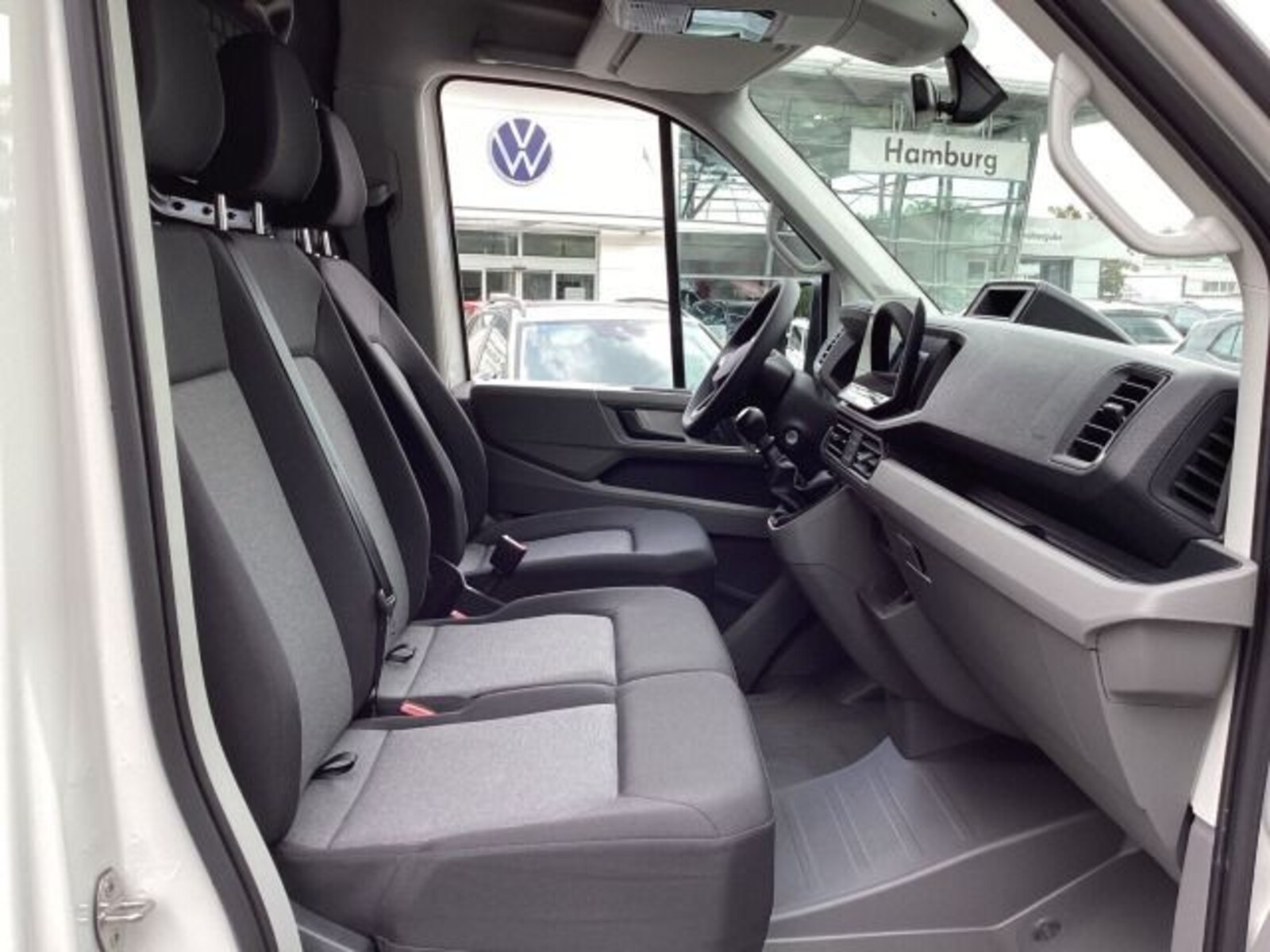 Volkswagen Crafter Kasten mittlerer Radstand – Bild 12