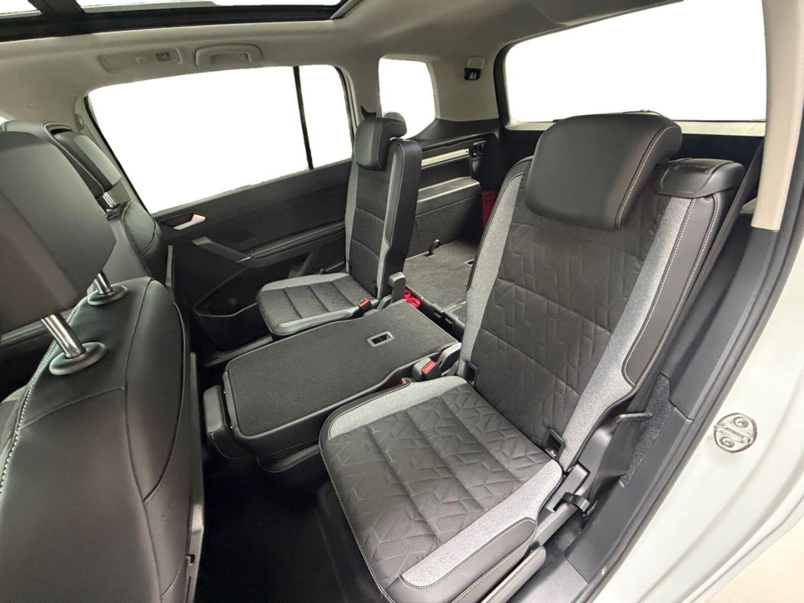 Volkswagen Touran – Bild 9