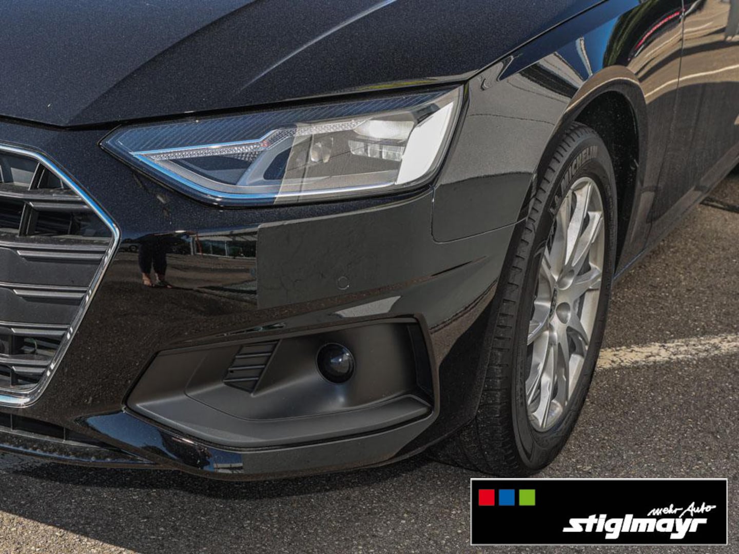 Bild über Audi A4 Avant 35 TFSI S tronic - für weitere Informationen kontaktieren Sie den Audi Partner