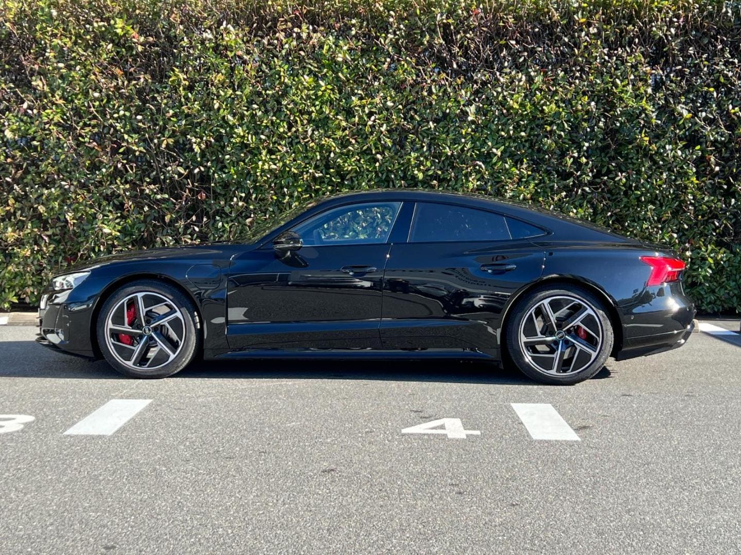 Audi RS e-tron GT RS e-tron GT kW for more details contact your dealer