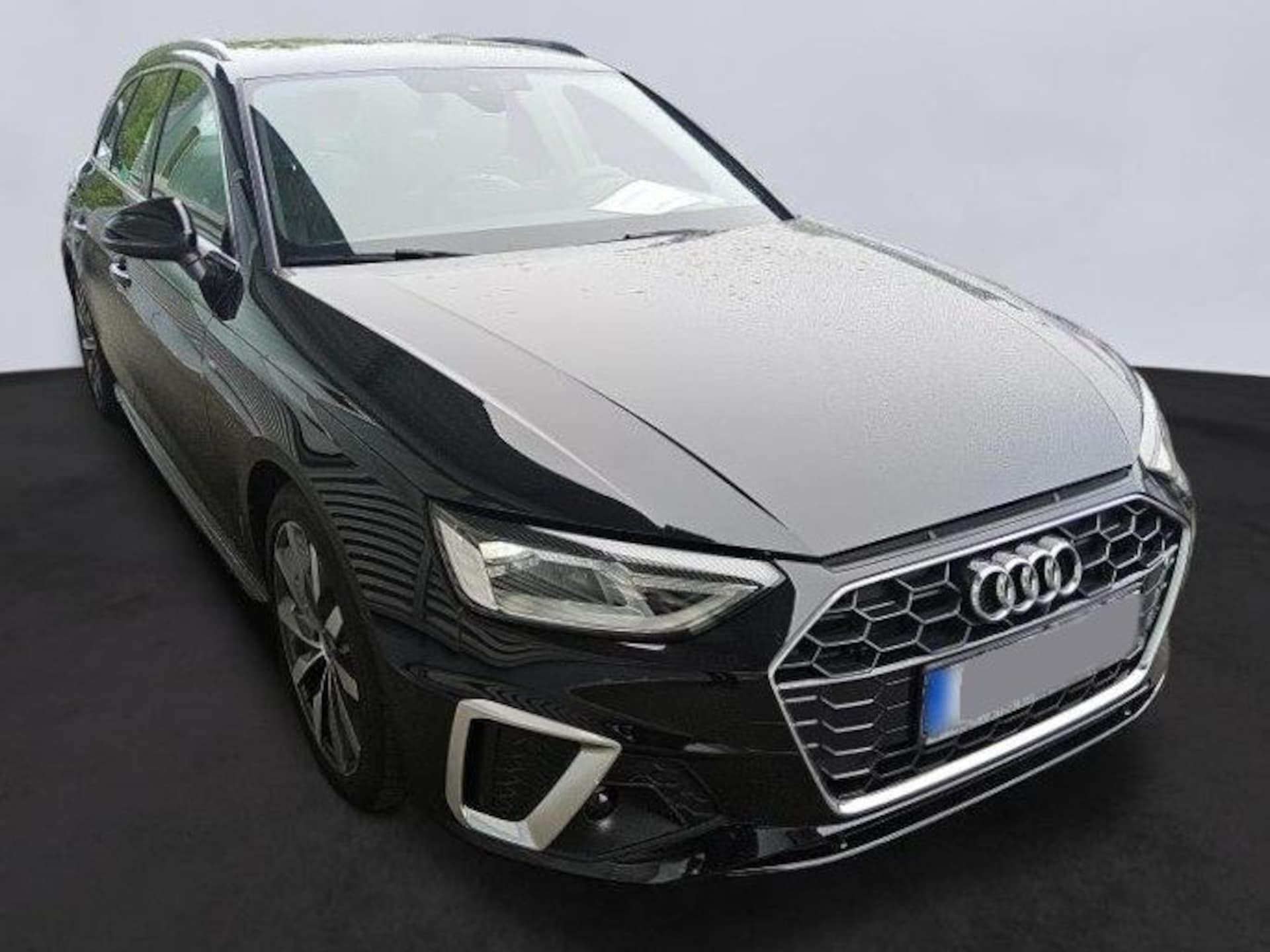 Audi A4 Avant S line
