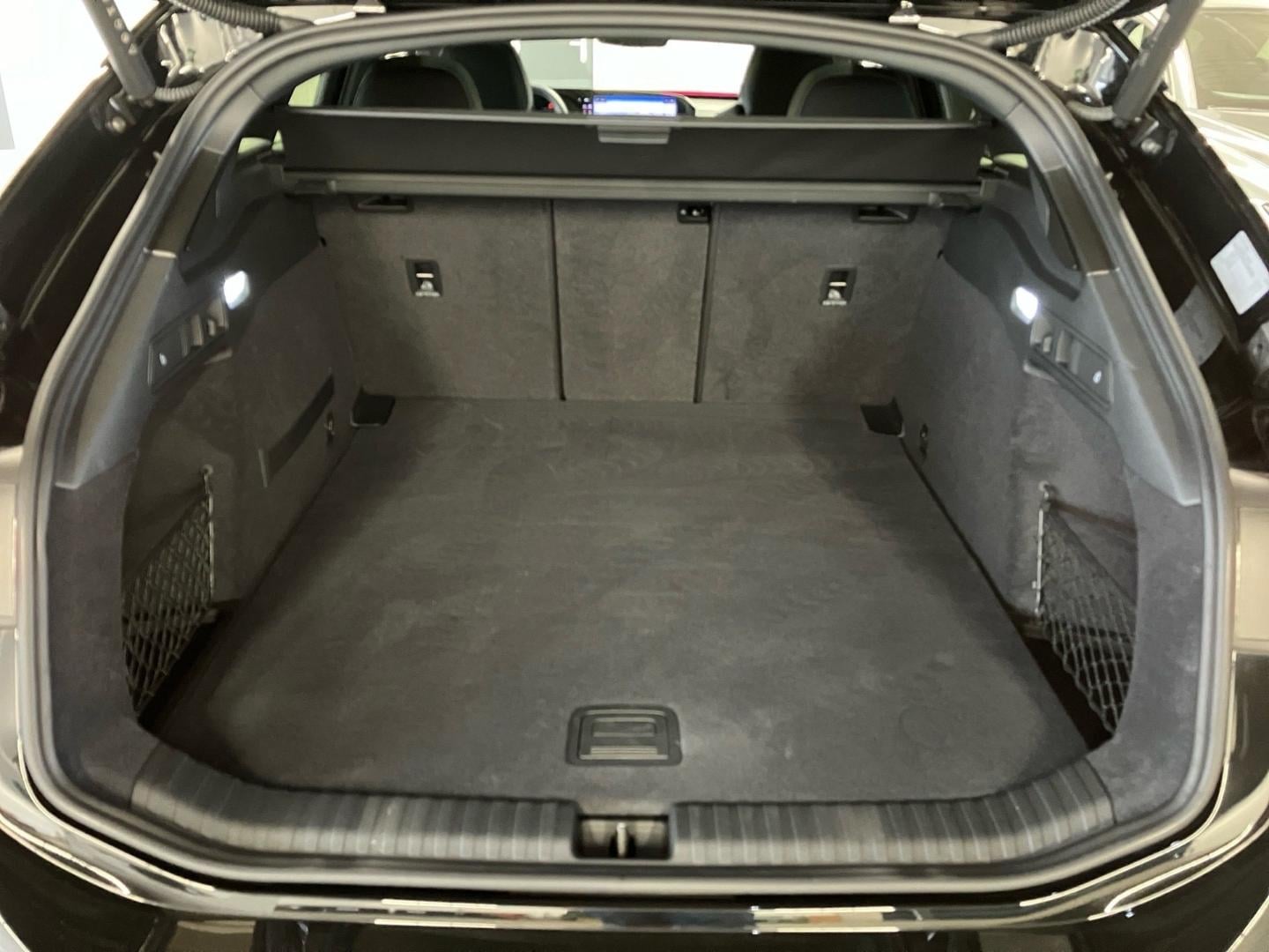 Bild über Audi A6 Avant e-tron e-tron performance - für weitere Informationen kontaktieren Sie den Audi Partner