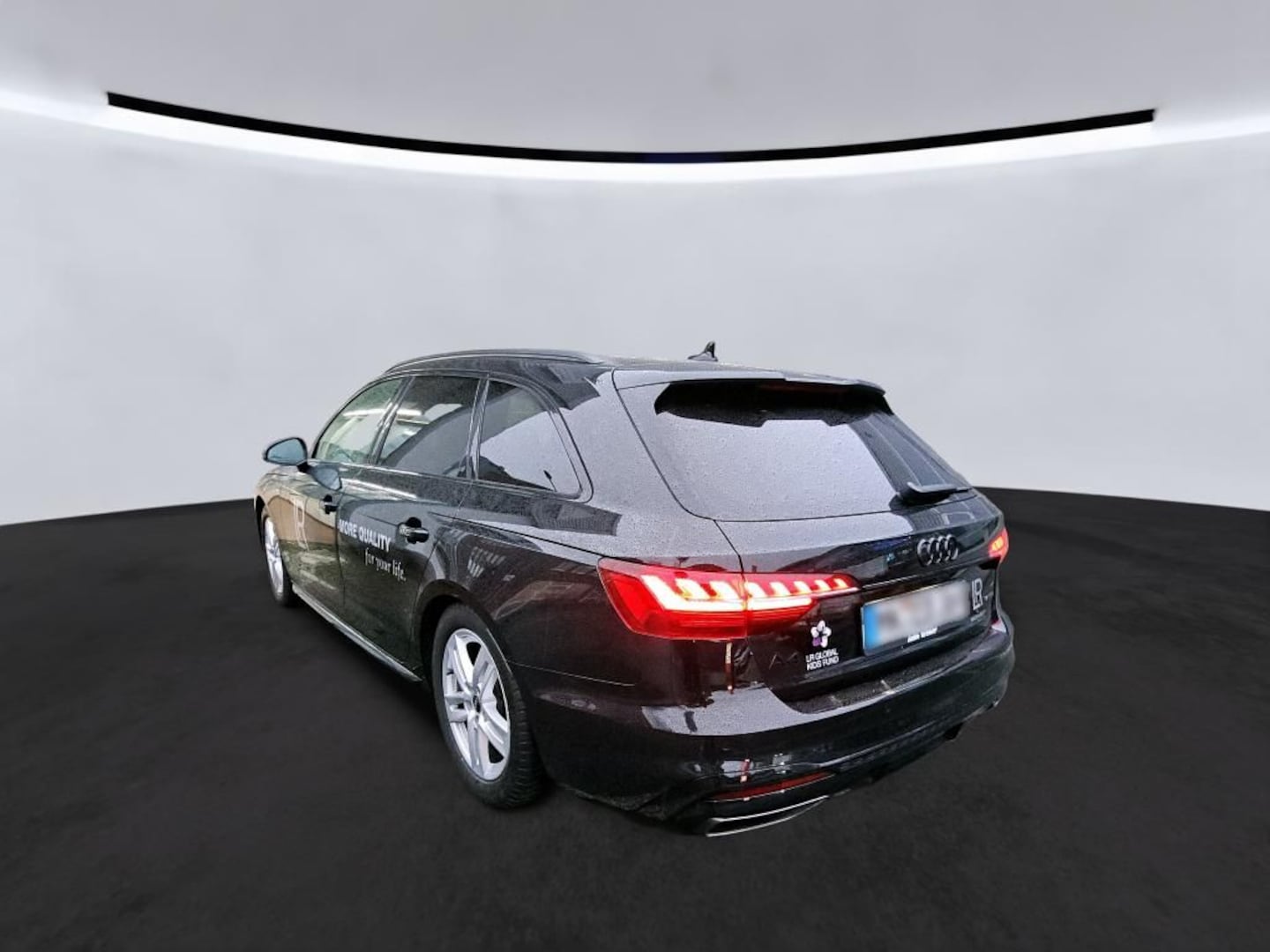 Bild über Audi A4 Avant S line 45 TFSI quattro S tronic - für weitere Informationen kontaktieren Sie den Audi Partner