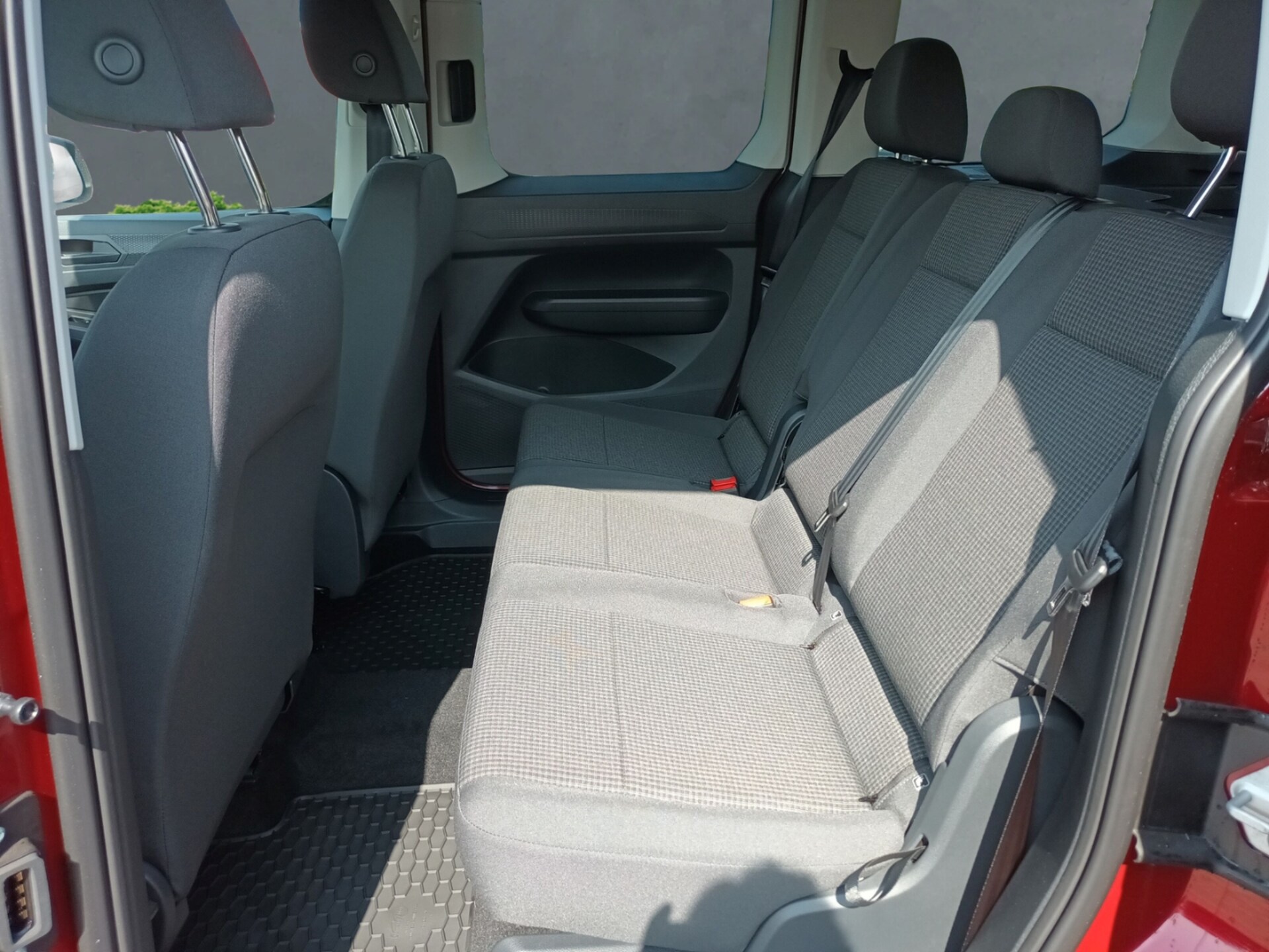 Volkswagen Caddy Basis-Modell