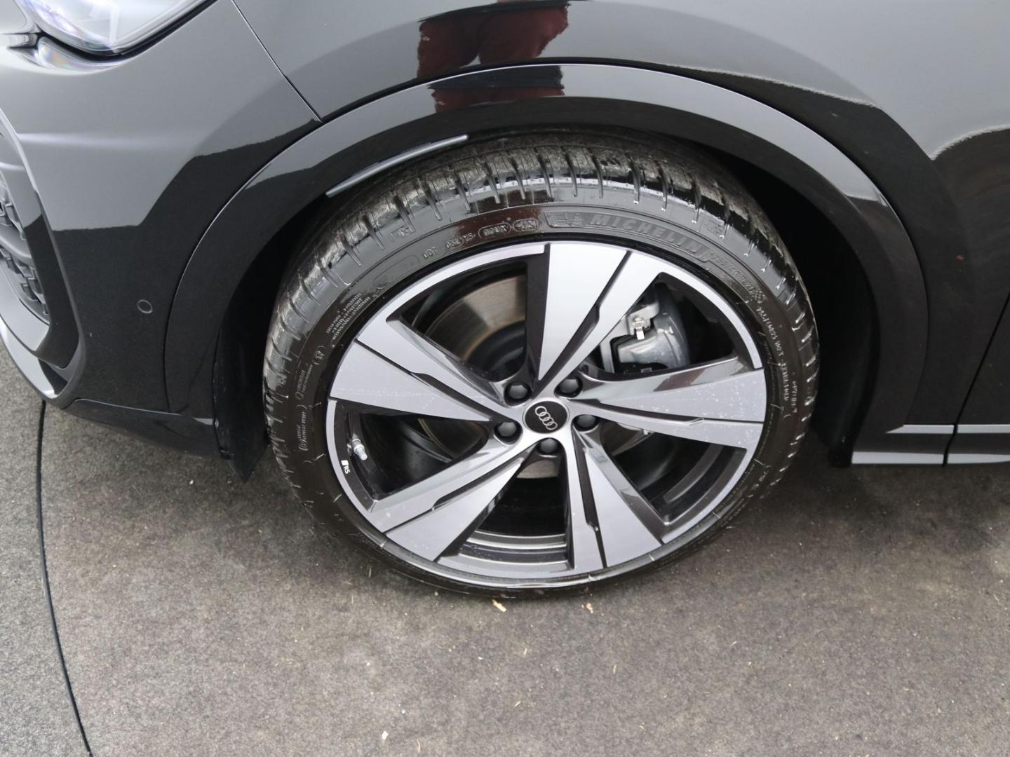 Image about Audi Q5 SUV TDI quattro 150 kW S tronic