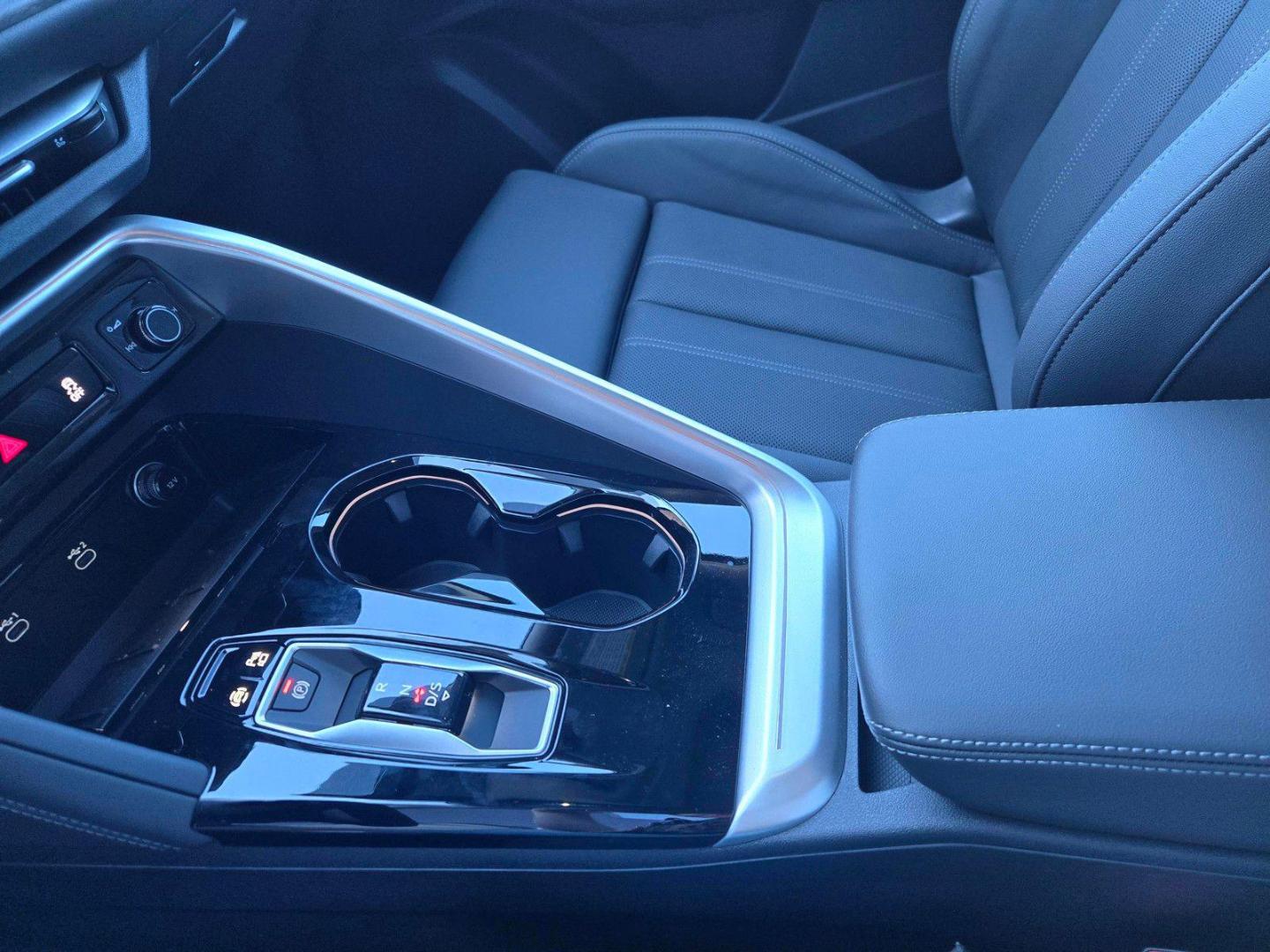 2025 Audi Q5 Premium Plus - Photo 24