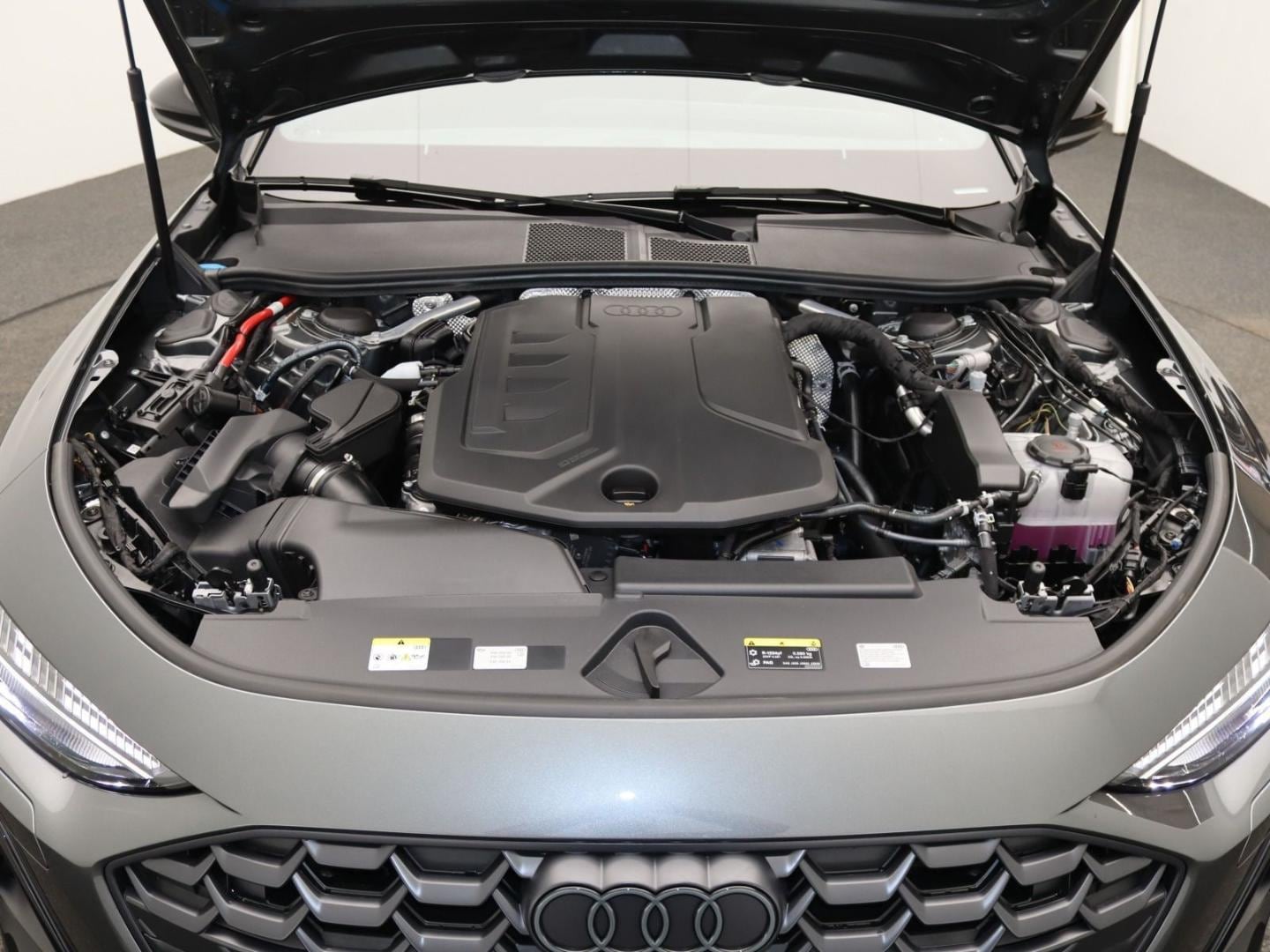 Bild über Audi A5 Avant TFSI 150 kW S tronic - für weitere Informationen kontaktieren Sie den Audi Partner