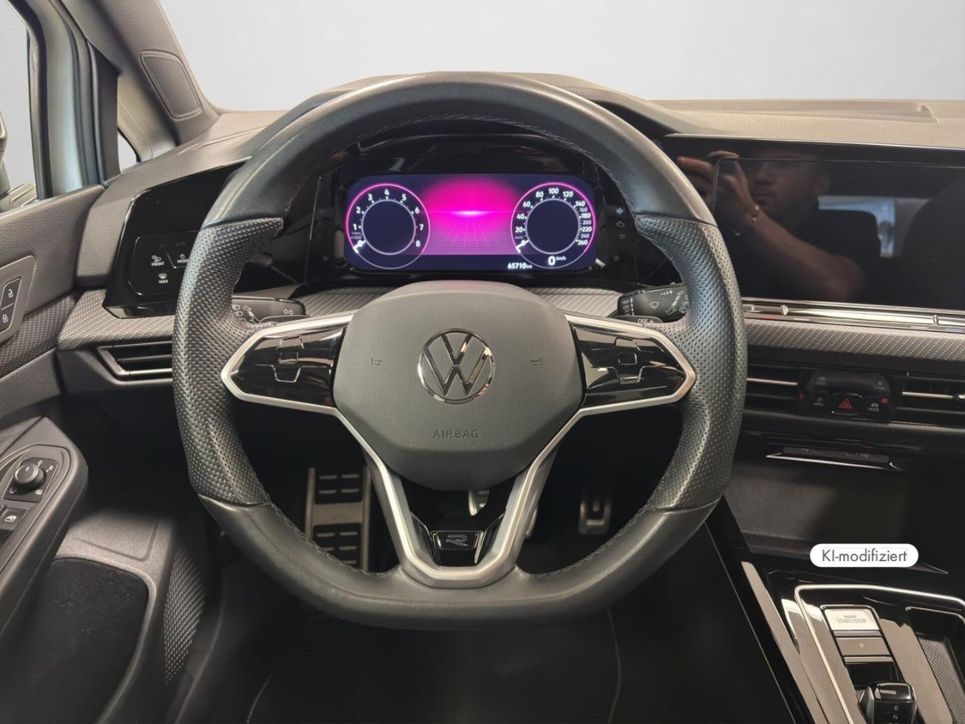 Volkswagen Golf R-Line