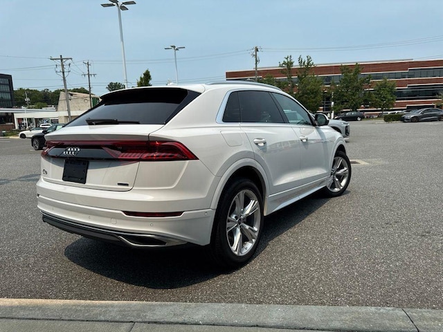 2023 Audi Q8