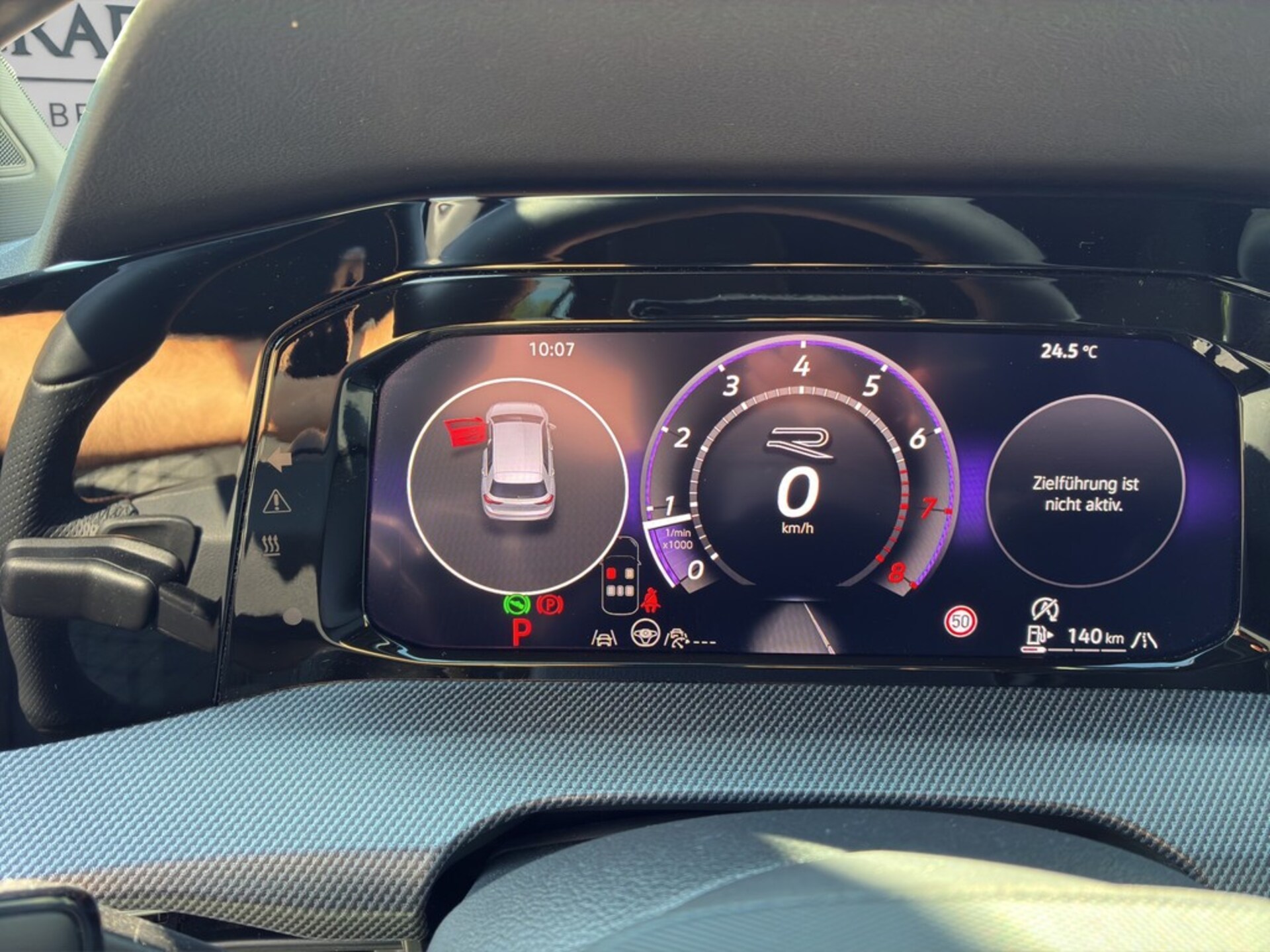 Volkswagen Golf R-Line
