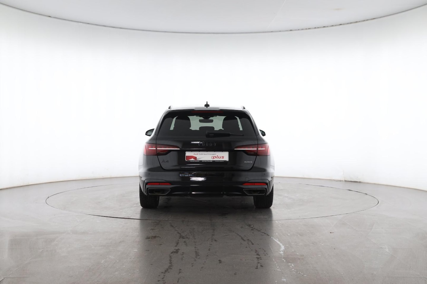 Bild über Audi A4 Avant S line 45 TFSI quattro S tronic - für weitere Informationen kontaktieren Sie den Audi Partner