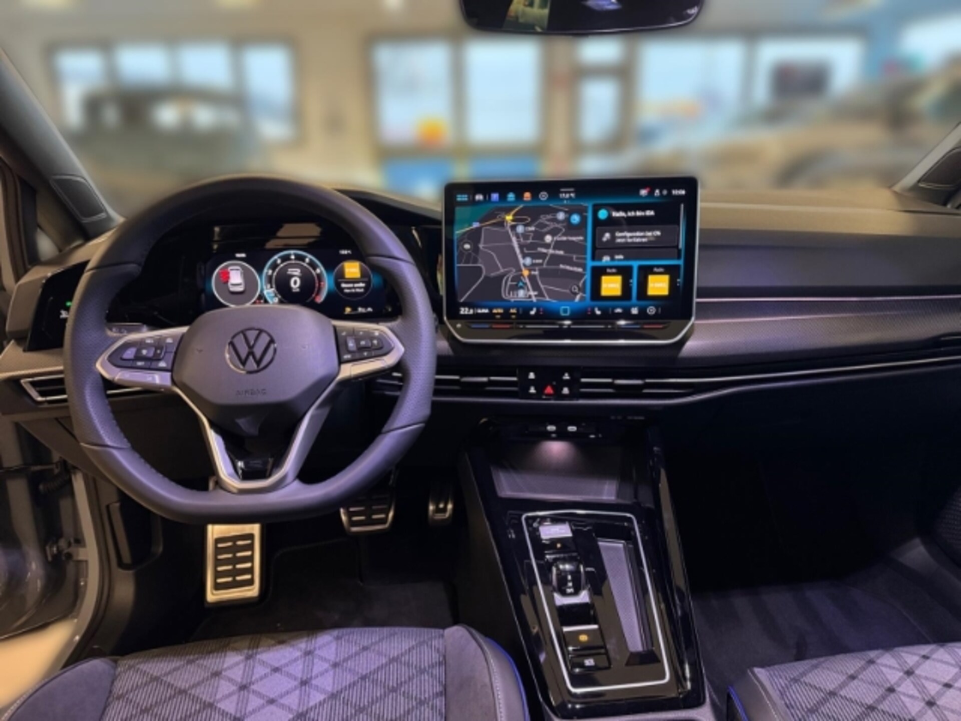 Volkswagen Golf R-Line