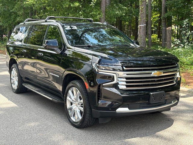 Photo of 2023 Chevrolet Suburban 