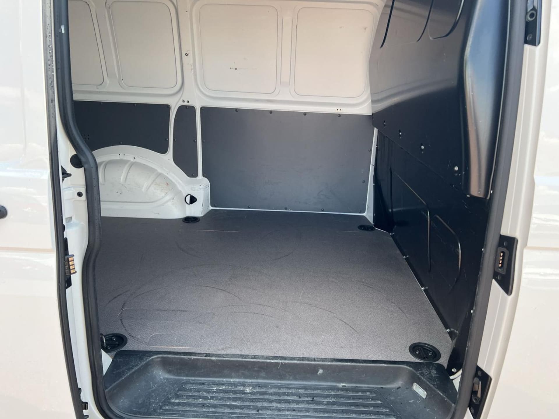 Volkswagen T6.1 Transporter Kasten kurzer Radstand
