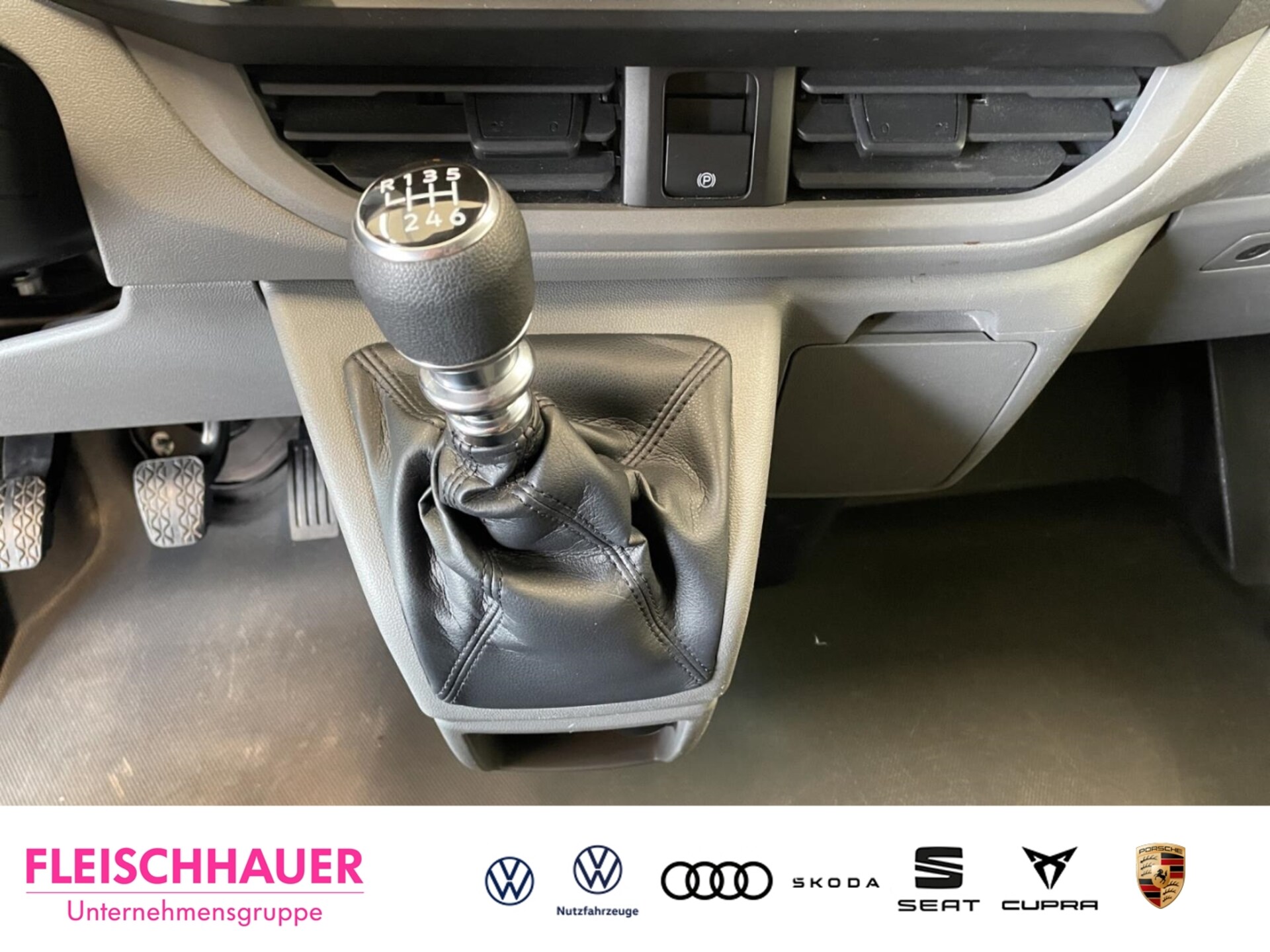 Volkswagen Transporter Kasten langer Radstand