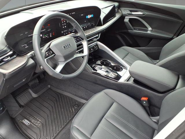 2025 Audi Q5 Premium - Photo 13