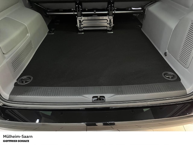 Volkswagen T6.1 Caravelle larger