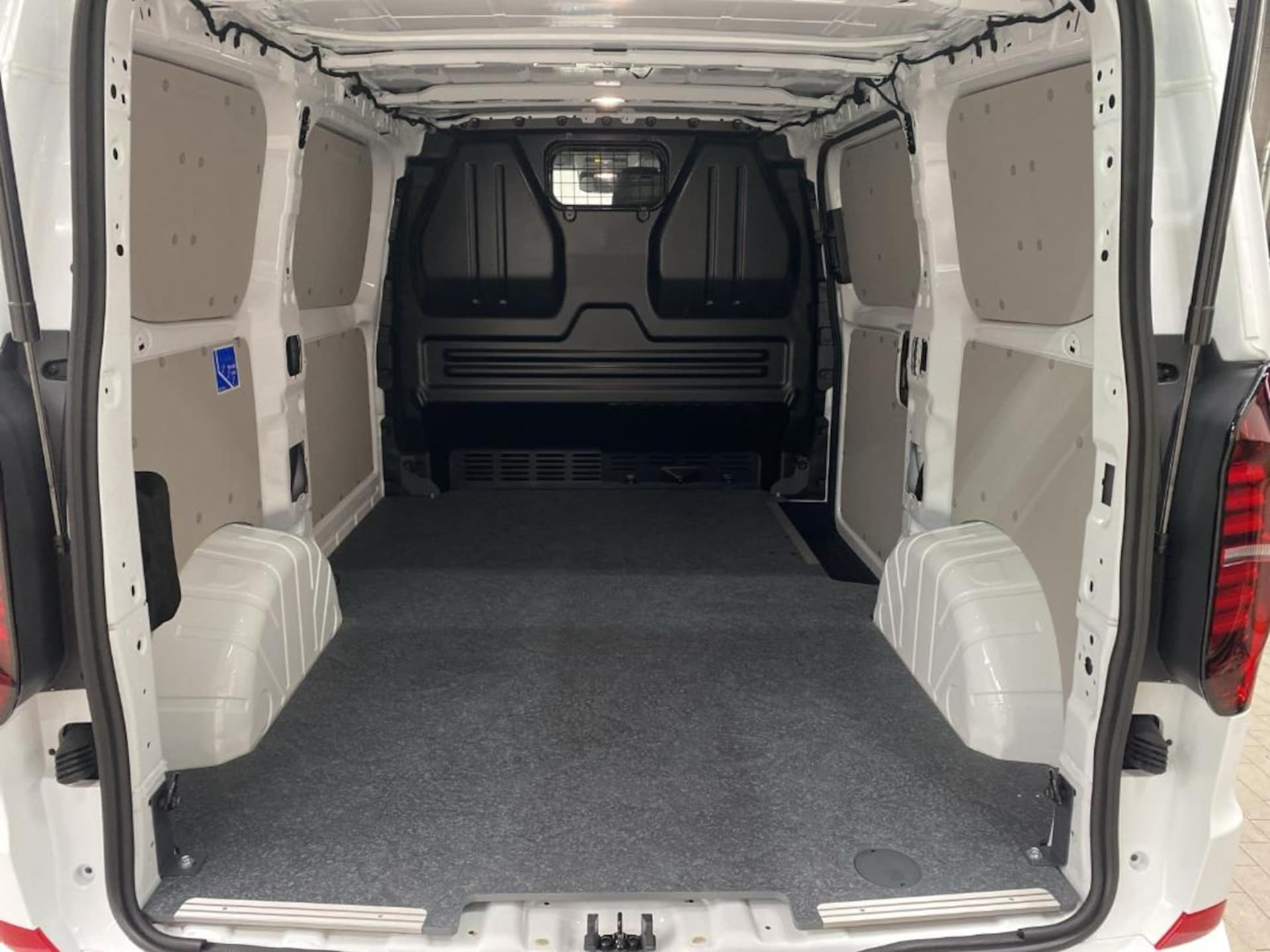 Volkswagen Transporter Kasten kurzer Radstand