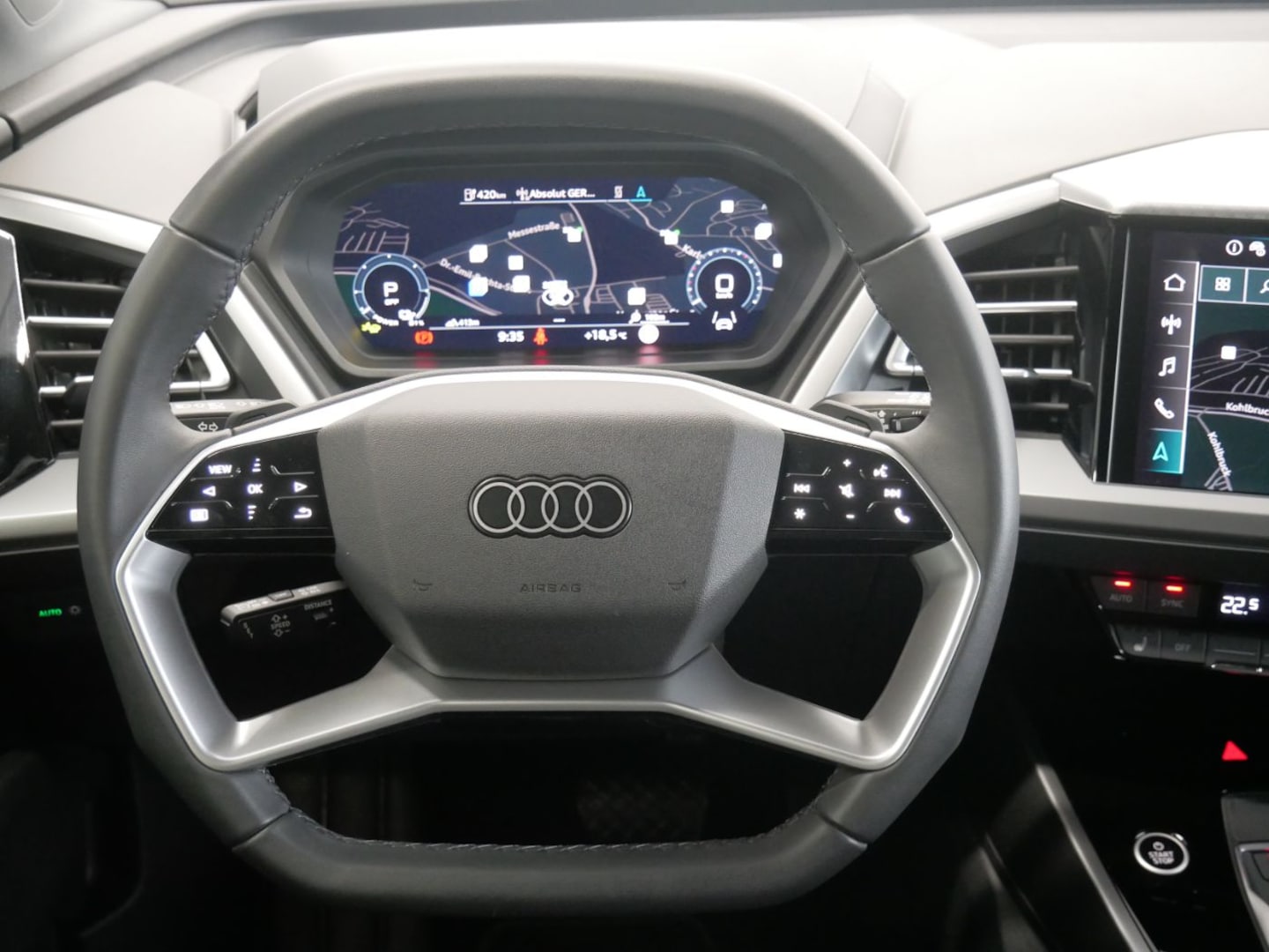Bild über Audi Q4 e-tron 45 e-tron - für weitere Informationen kontaktieren Sie den Audi Partner
