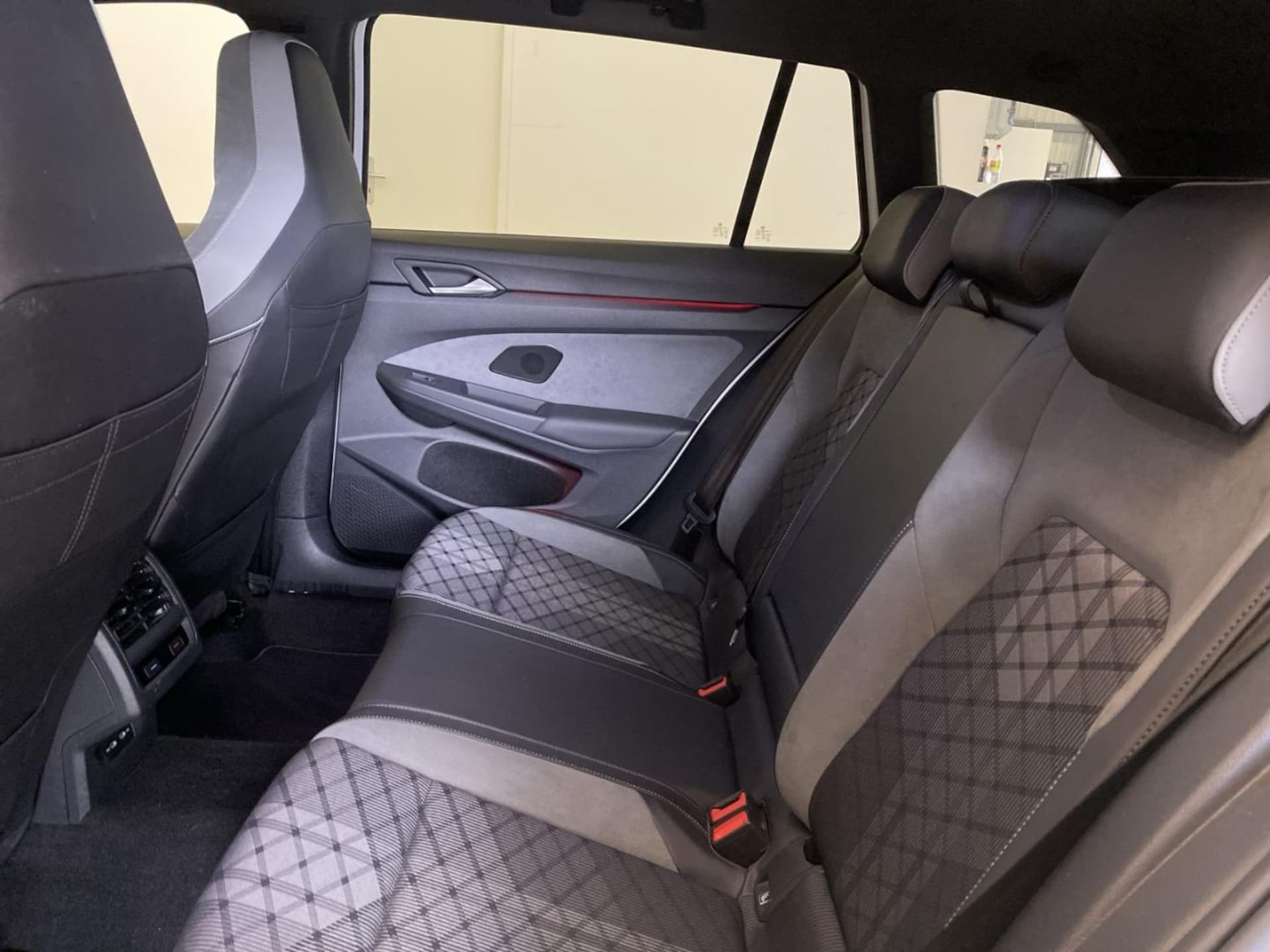 Volkswagen Golf Variant R-Line