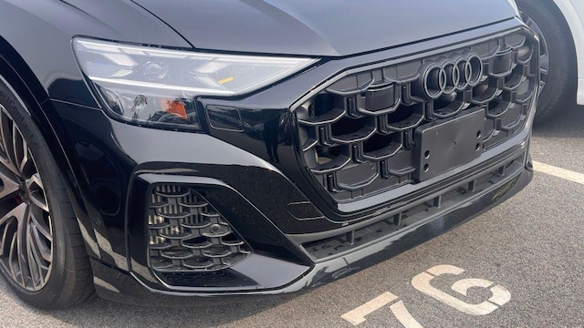 2024 Audi SQ8