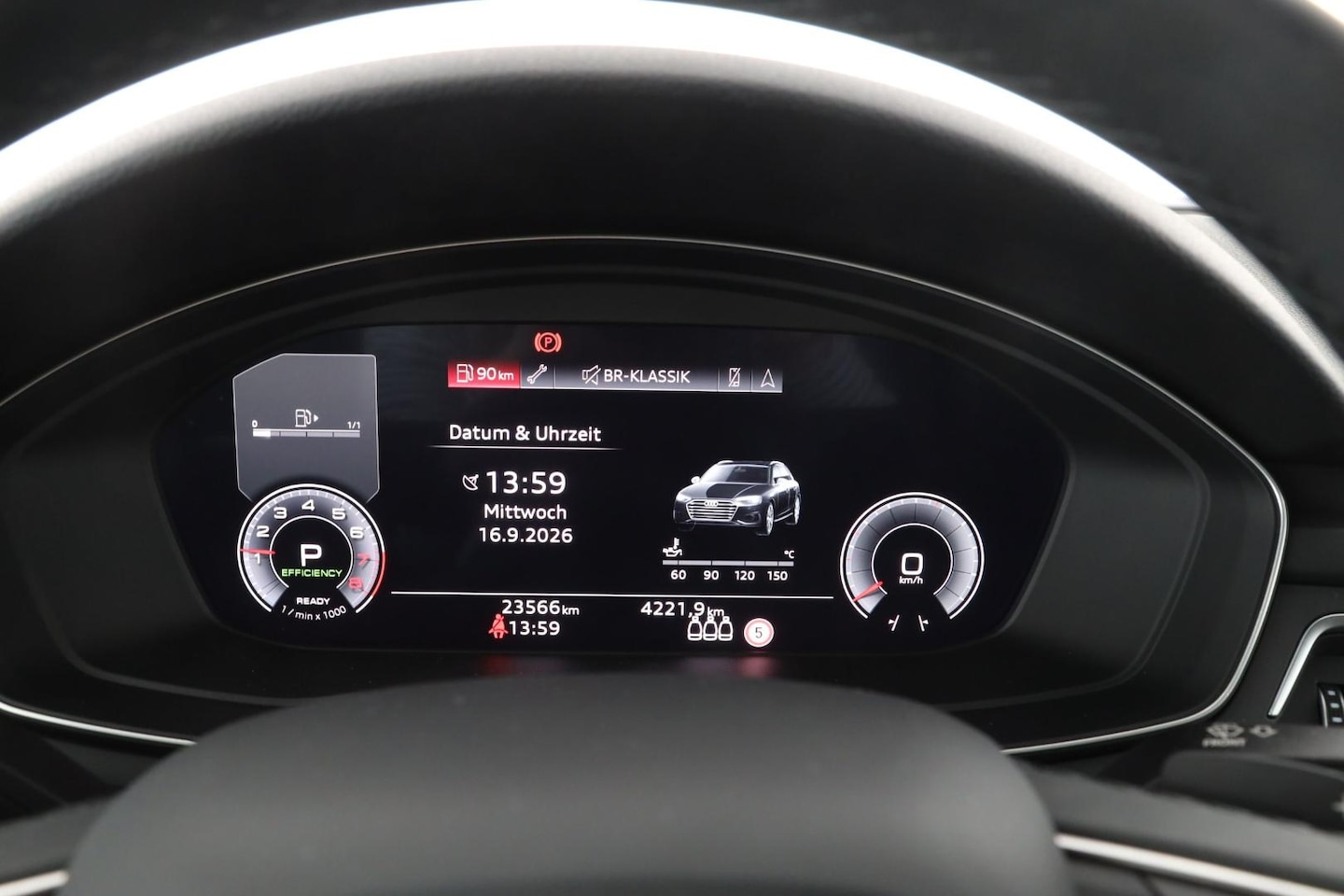 Bild über Audi A4 Avant S line 45 TFSI quattro S tronic - für weitere Informationen kontaktieren Sie den Audi Partner