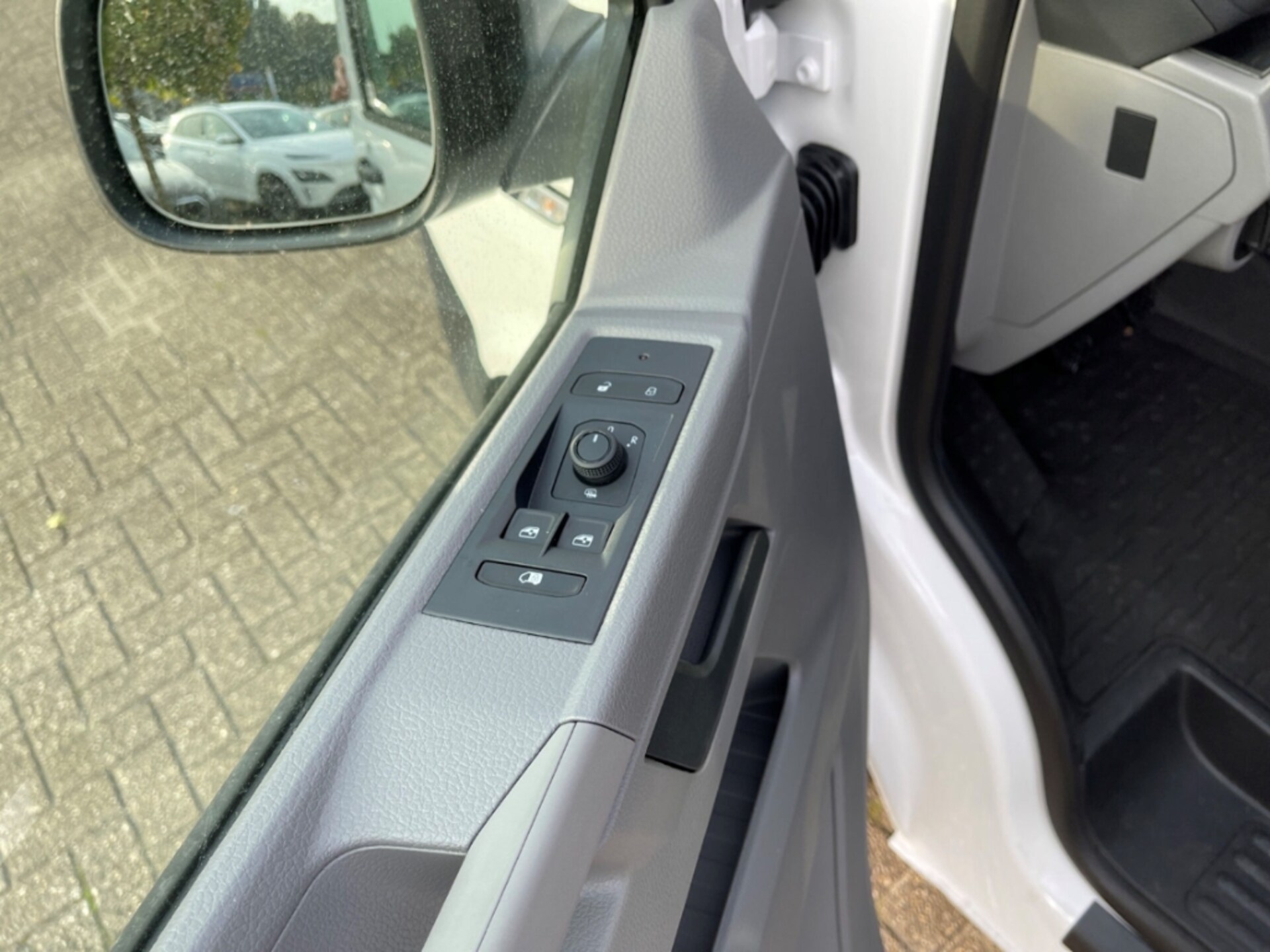 Volkswagen T6.1 Transporter Kasten kurzer Radstand