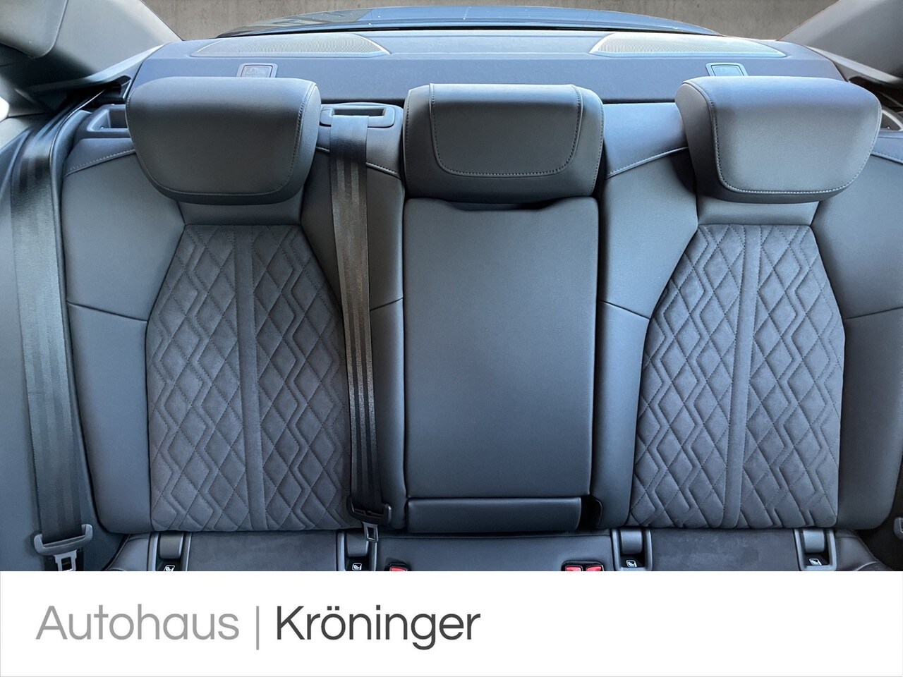 Image about Audi RS 3 Limousine TFSI quattro S tronic