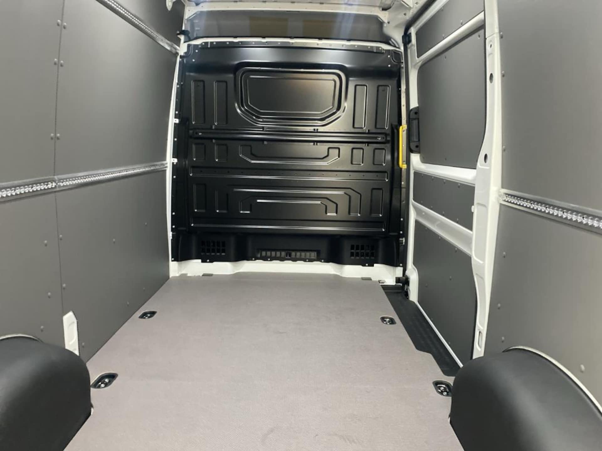 Volkswagen Crafter Kasten mittlerer Radstand