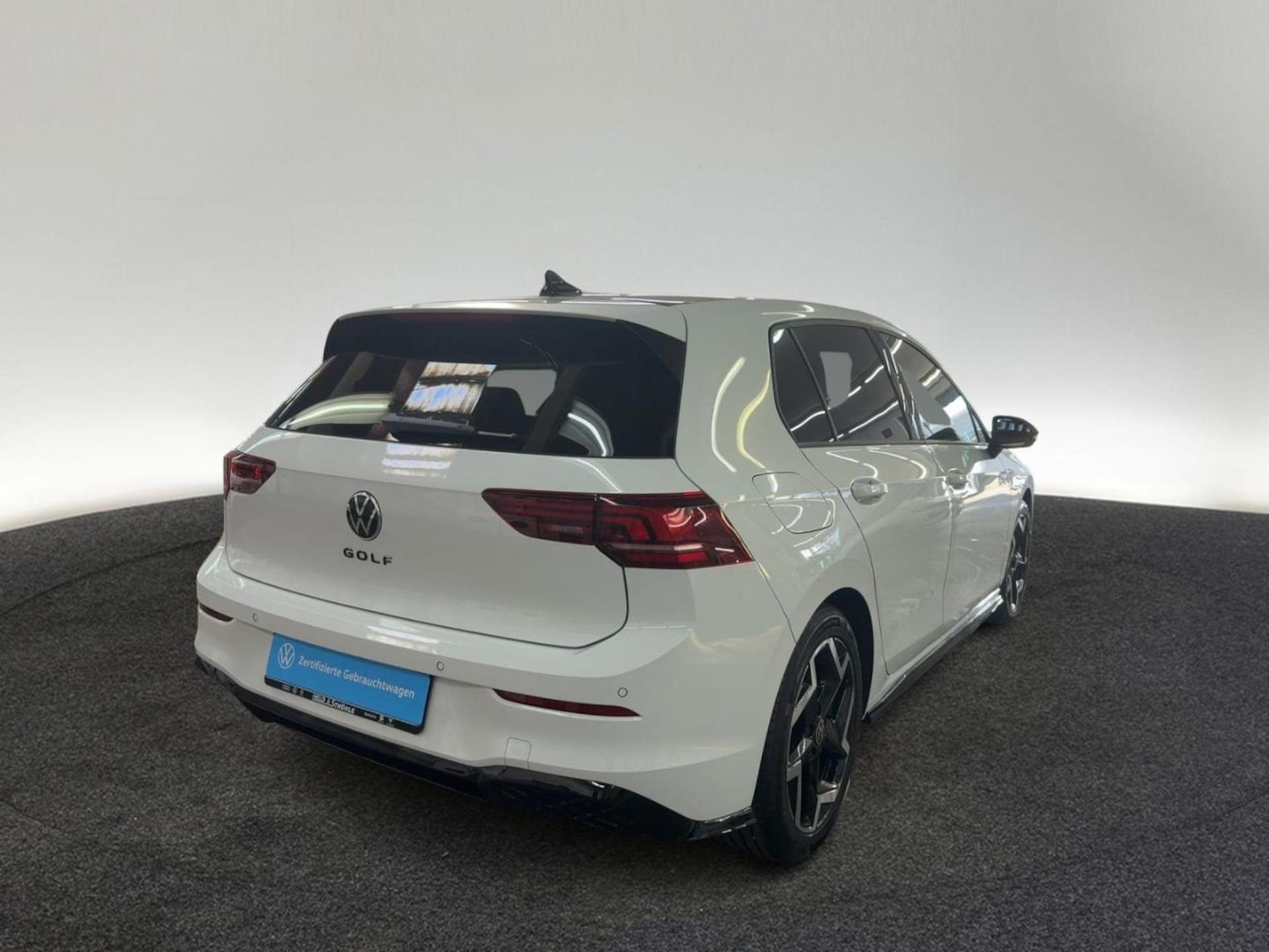 Volkswagen Golf R-Line
